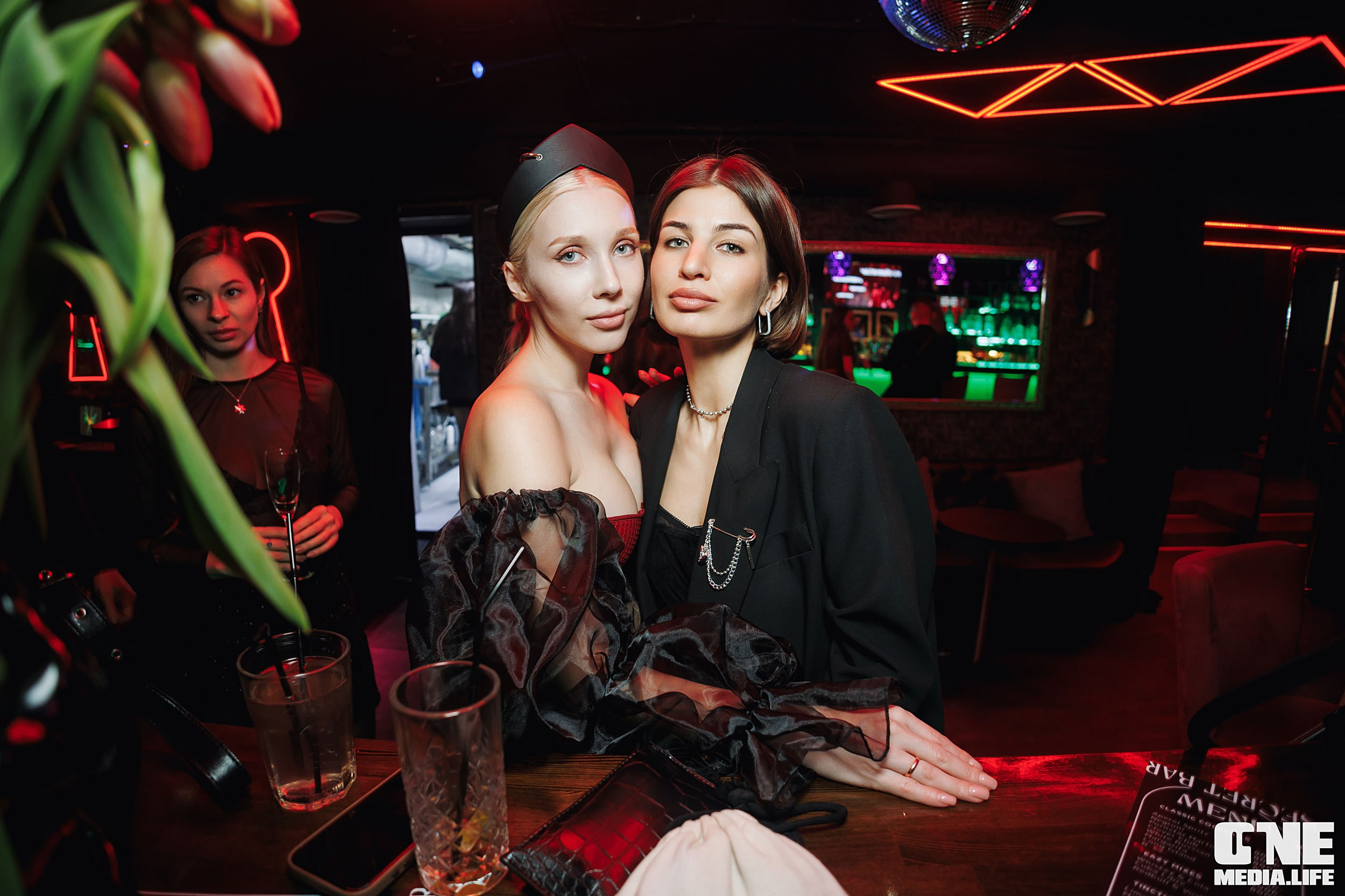Фоторепортаж из бара Secret. One Media Life: фоторепортажи, фотоотчеты с мероприятий и заведений