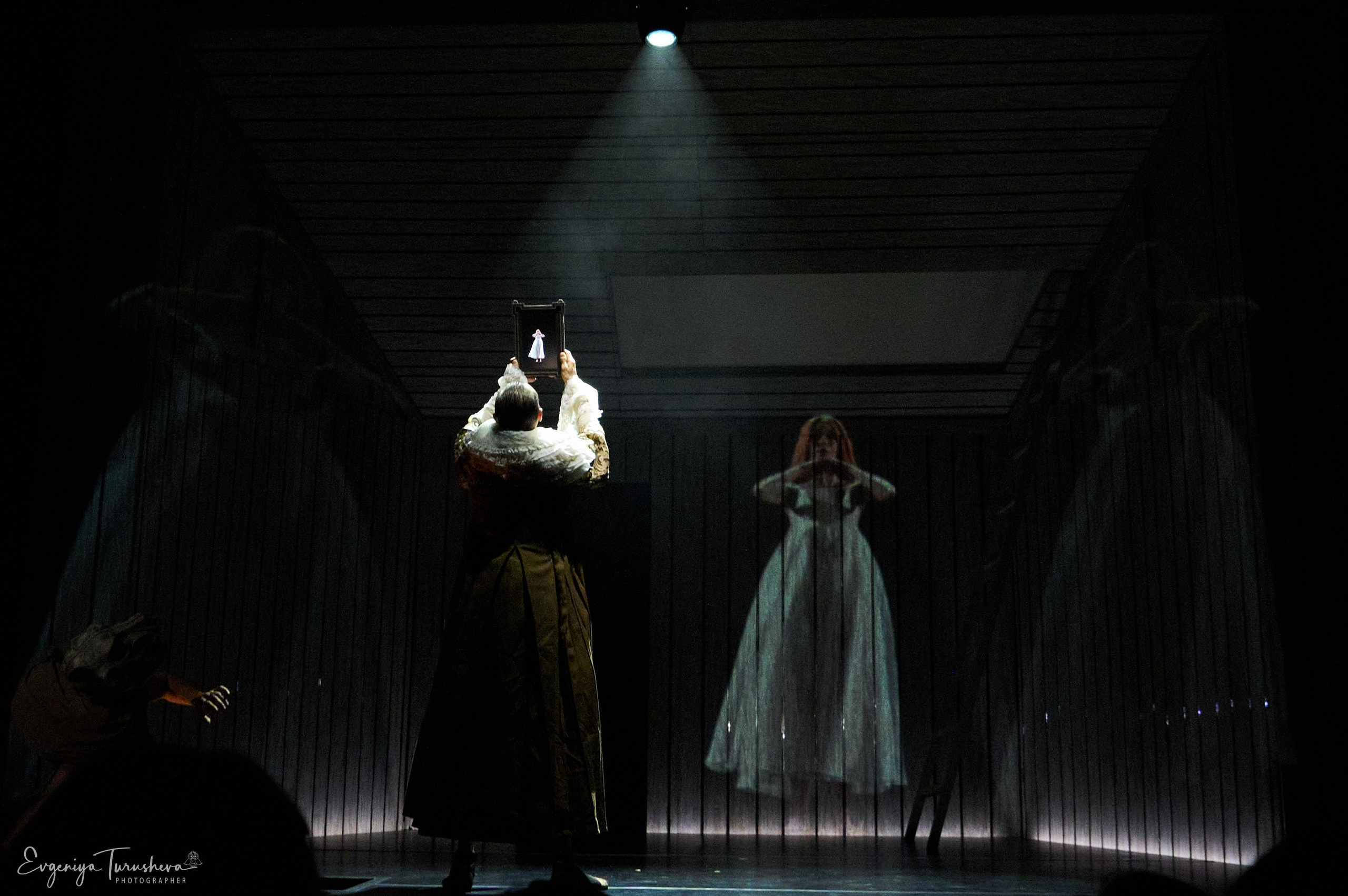 Картины из жизни доктора Фауста | 10.11.2025 | Театр кукол имени С. В. Образцова. Фотограф Евгения Турушева
