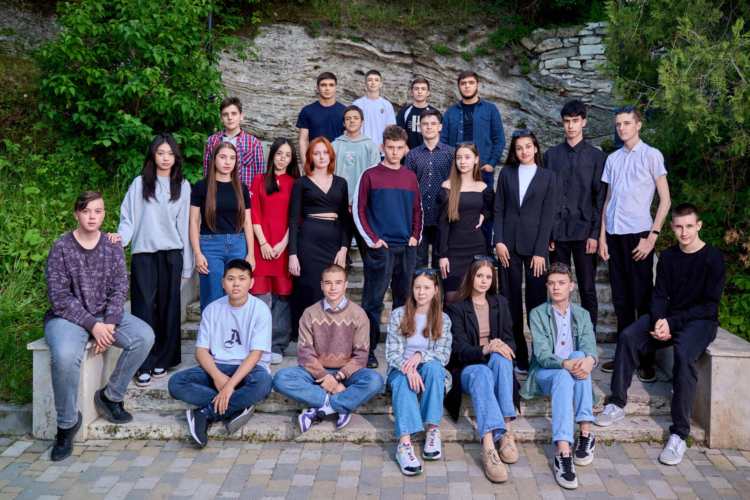 Выпускные альбомы и съемка на улице, плюсы и минусы