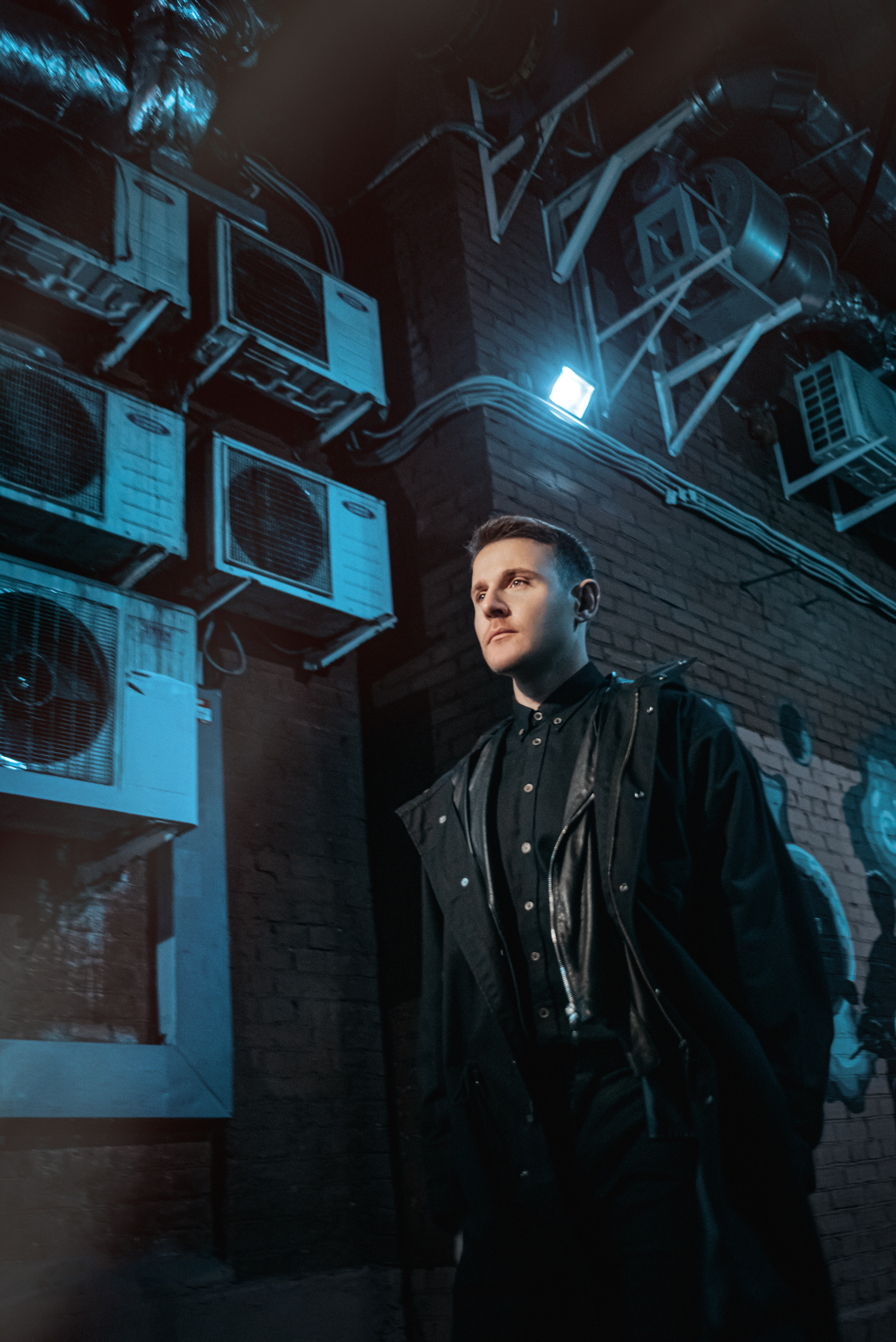 Александр артист