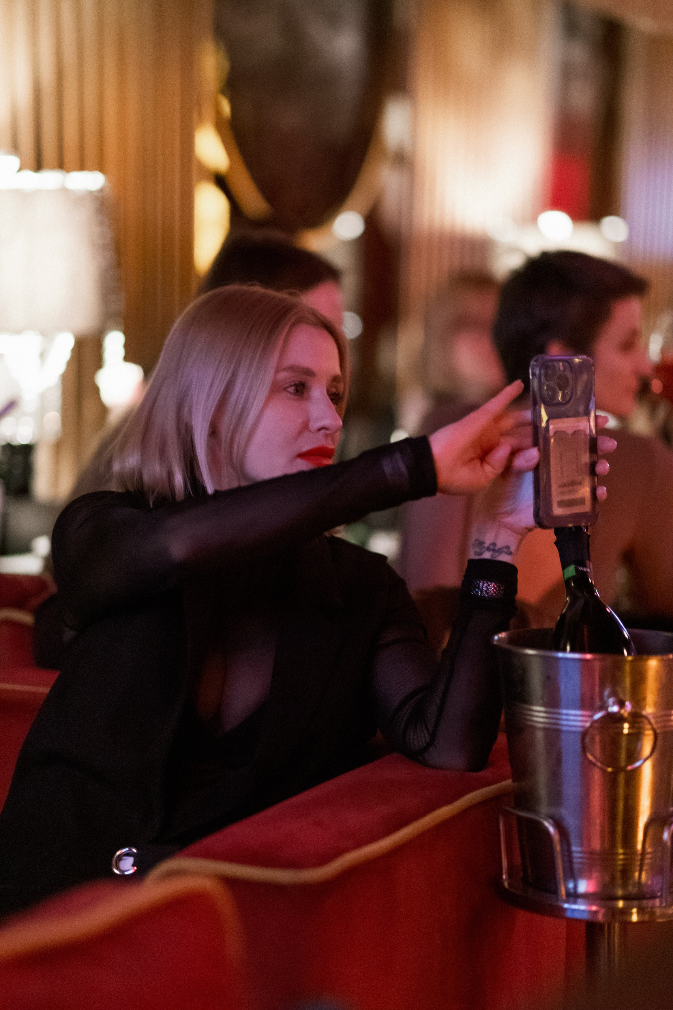 YANA URBAN: сольный концерт в «Анжелика Wineroom». СВОИ. ФОТООТЧЕТЫ-СОБЫТИЯ-МЕСТА