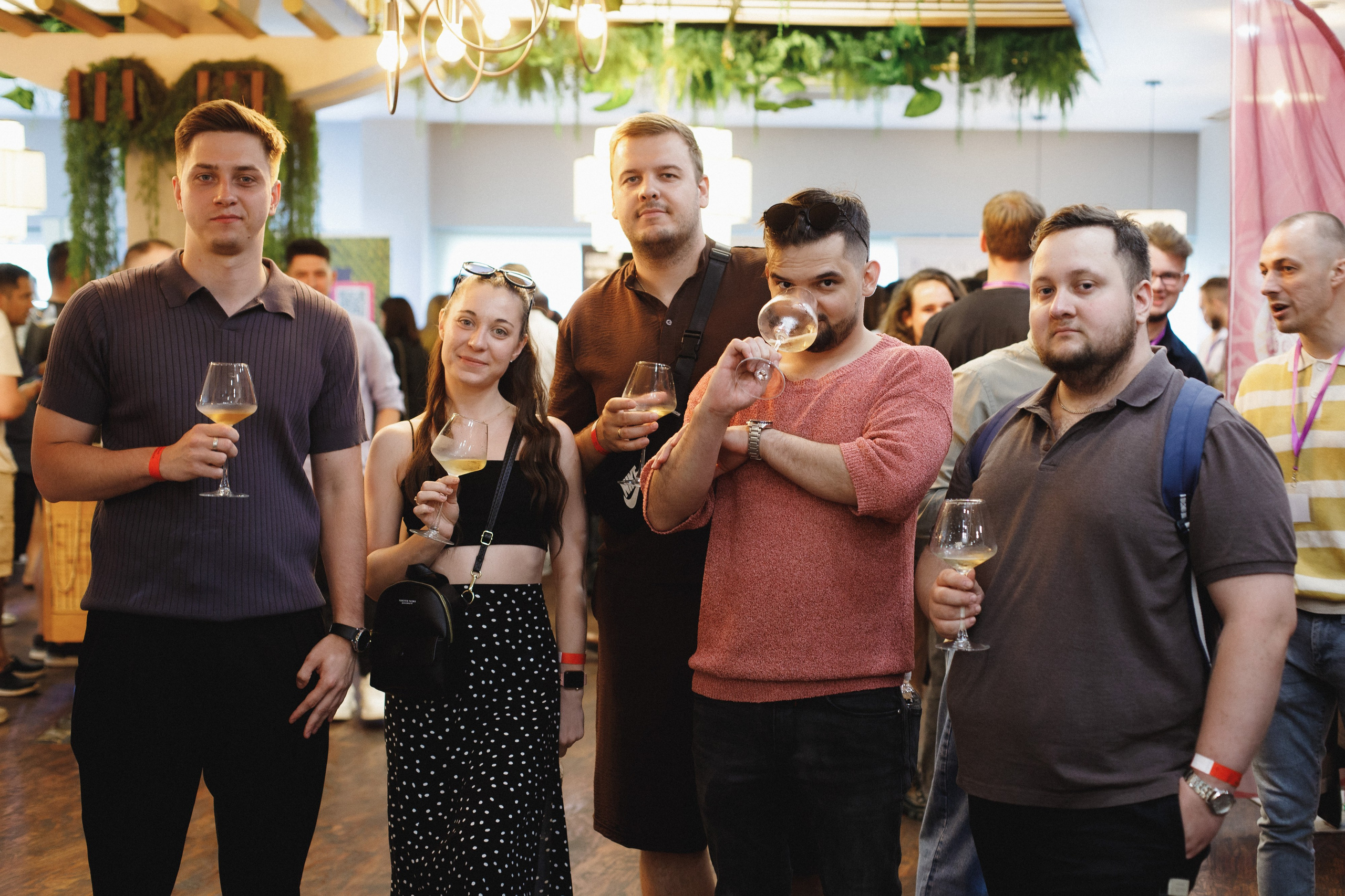 ФЕСТИВАЛЬ РОССИЙСКОГО ВИНА. СВОИ. ФОТООТЧЕТЫ-СОБЫТИЯ-МЕСТА