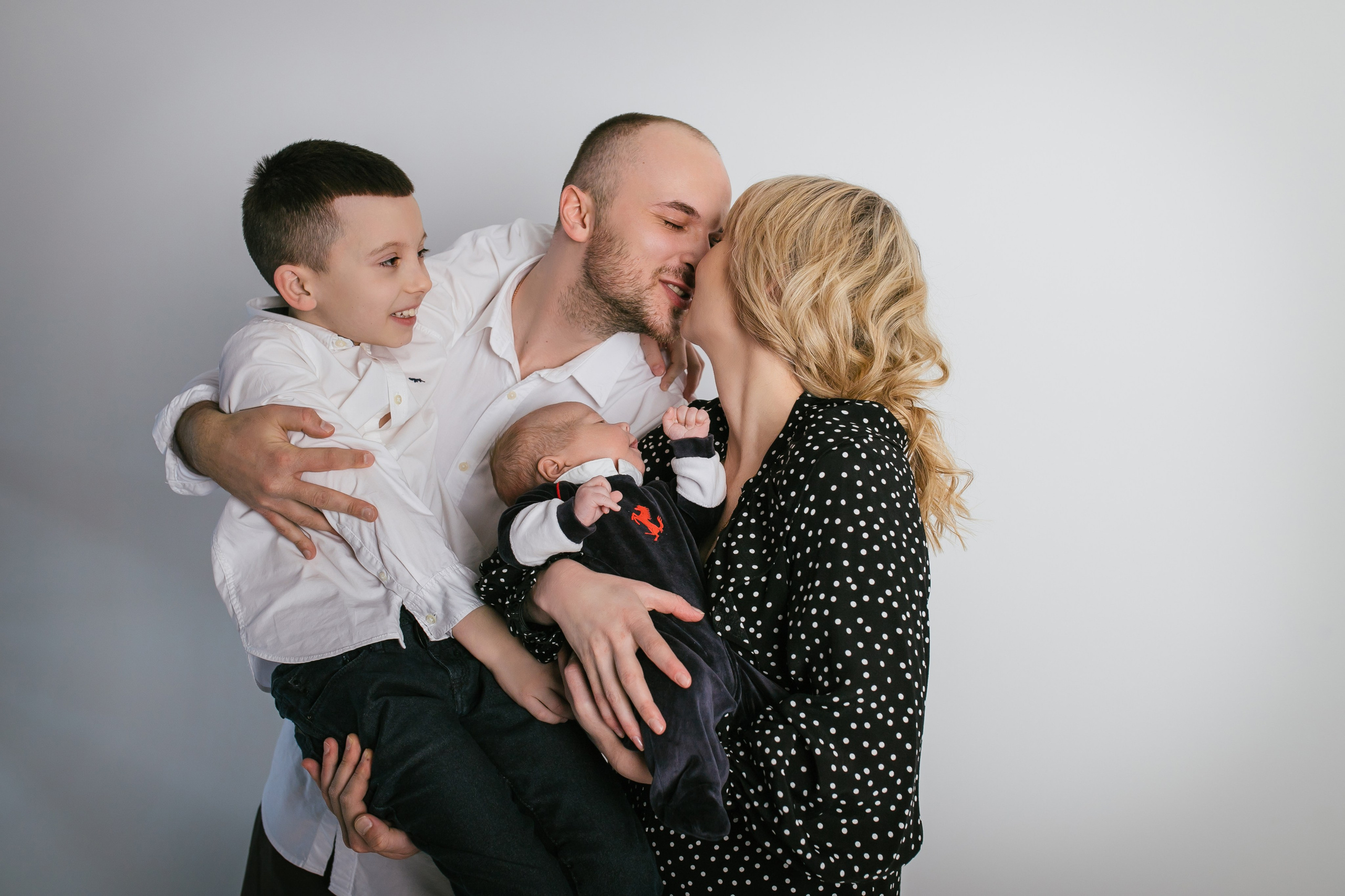 Домашняя фотосессия новорожденного. Фотограф новорожденных Екатеринбург