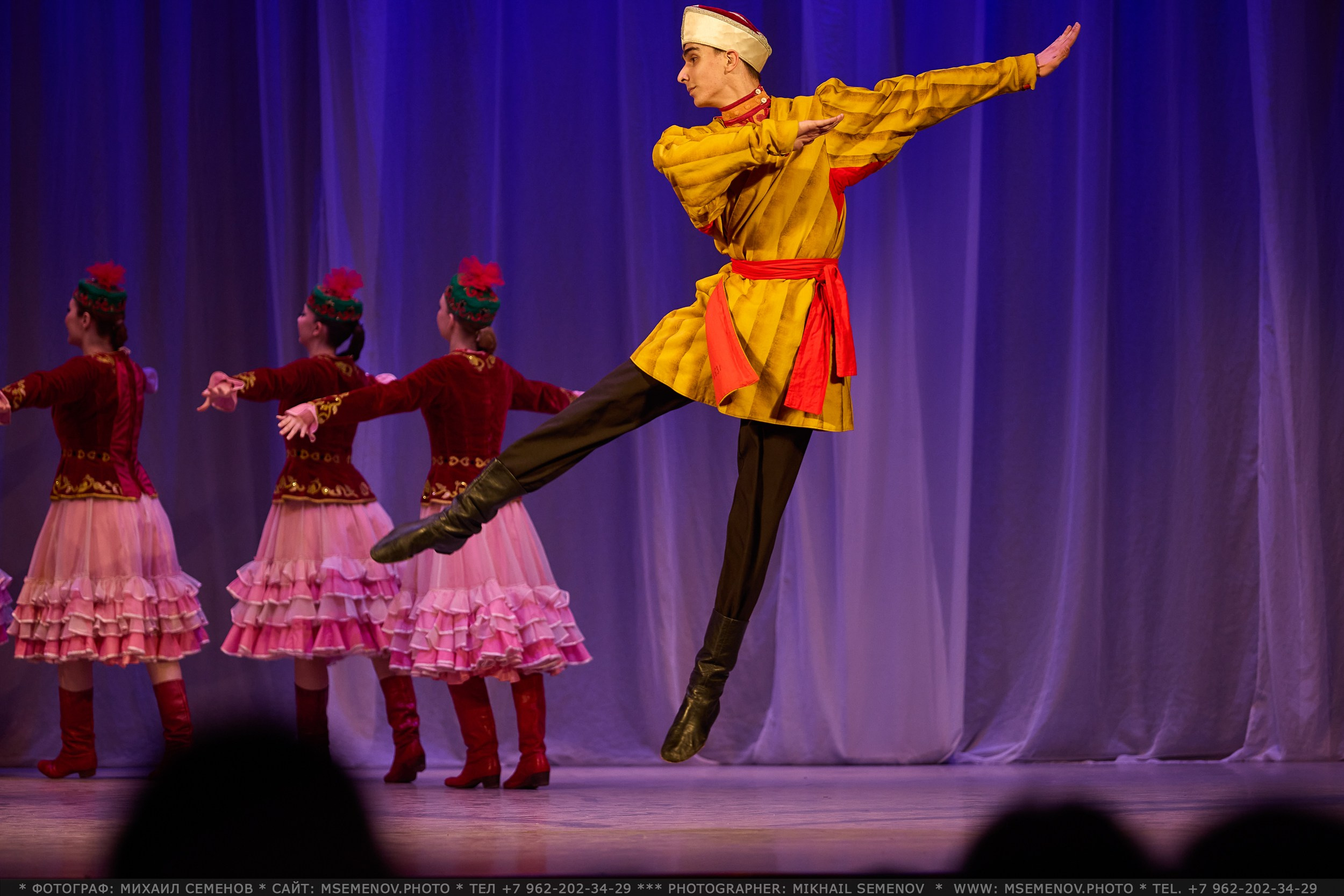 Фоторепортаж с Концерта «Волжанка» и «Задоринка»