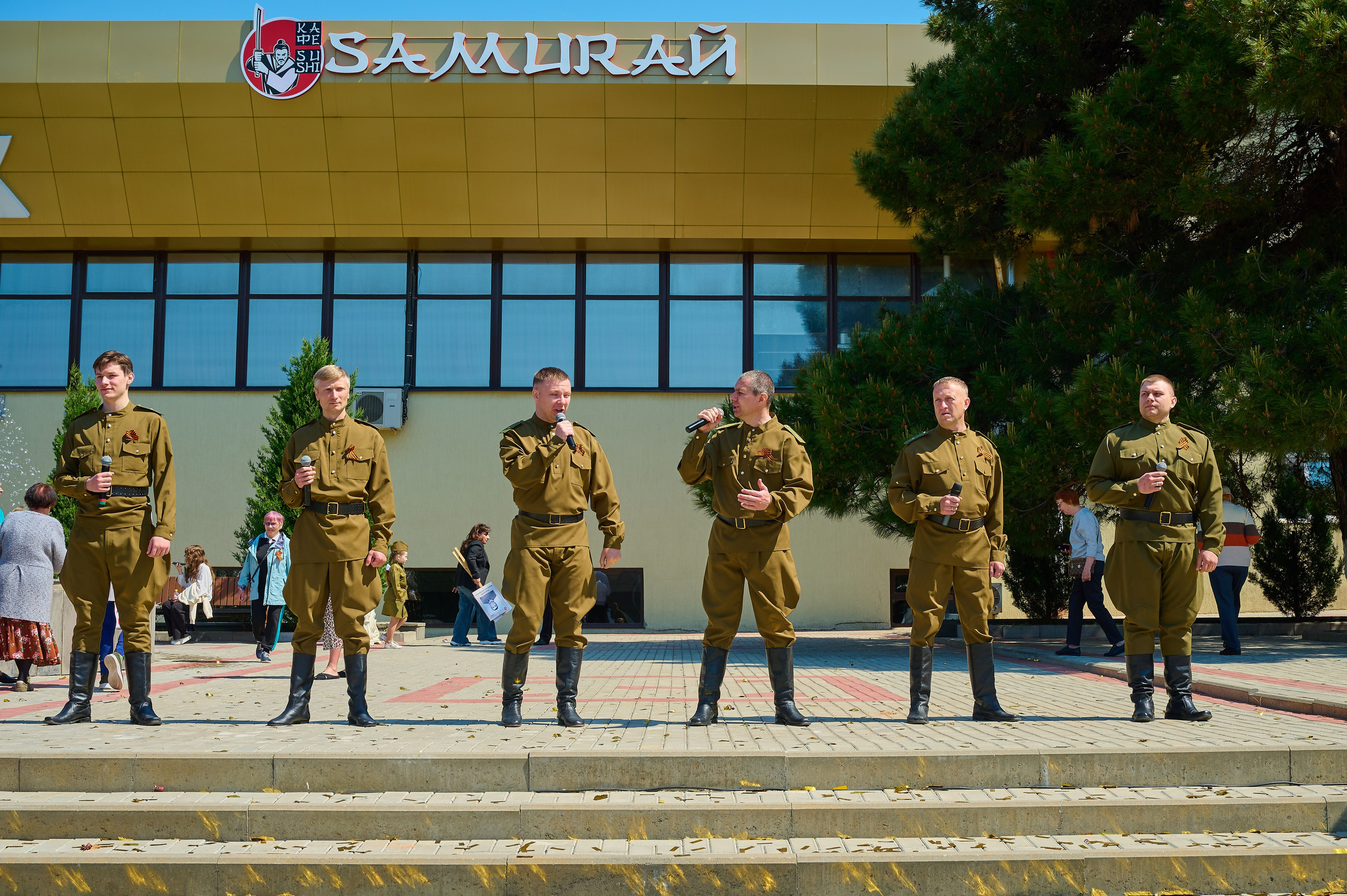 Митинг (мая в Кабардинке. Жизнь курорта Кабардинка в фотографиях
