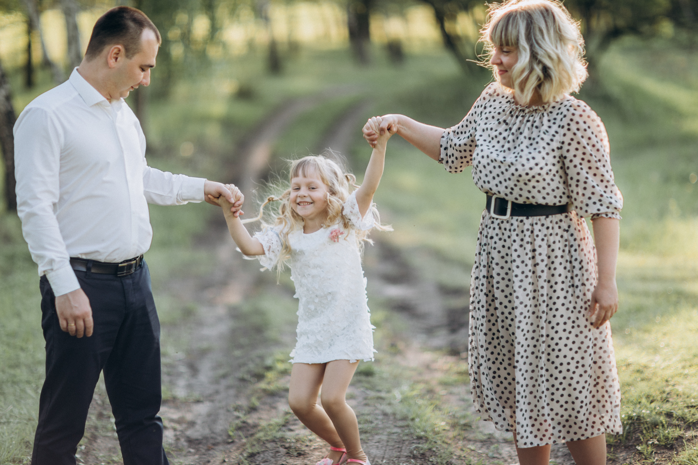 Даша, мама Оля, папа Саша. Семейный фотограф Оля Гладченко