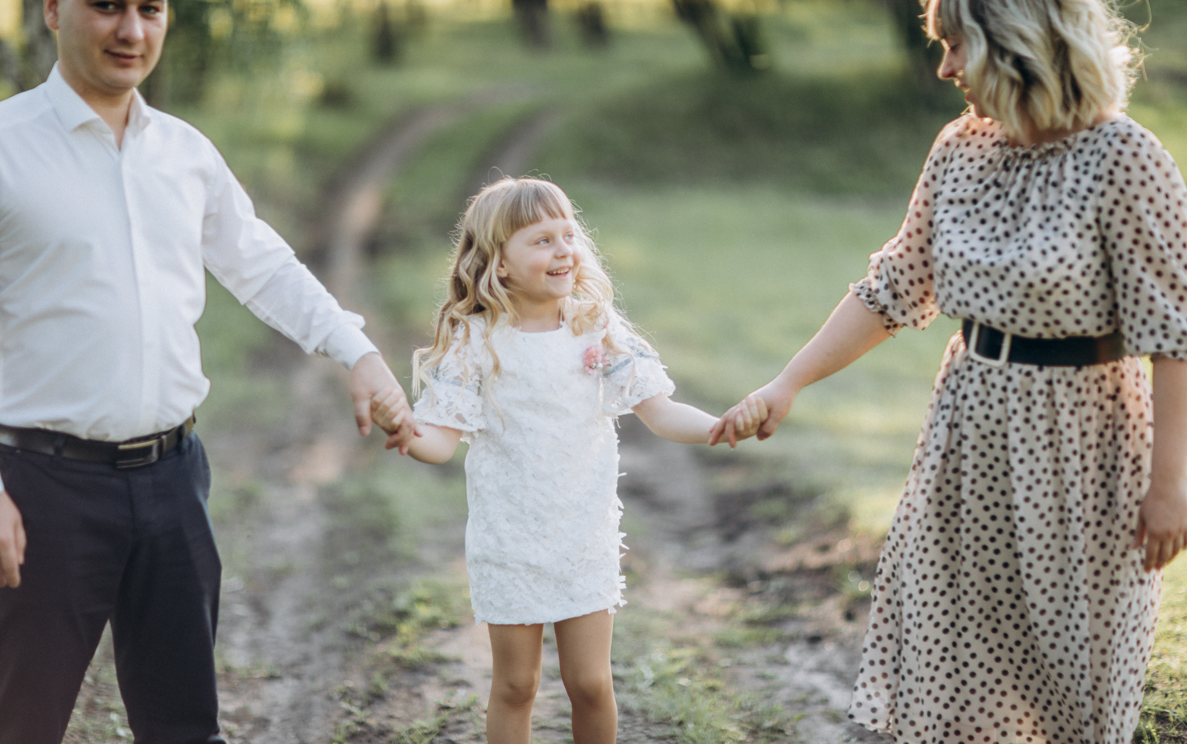 Даша, мама Оля, папа Саша. Семейный фотограф Оля Гладченко