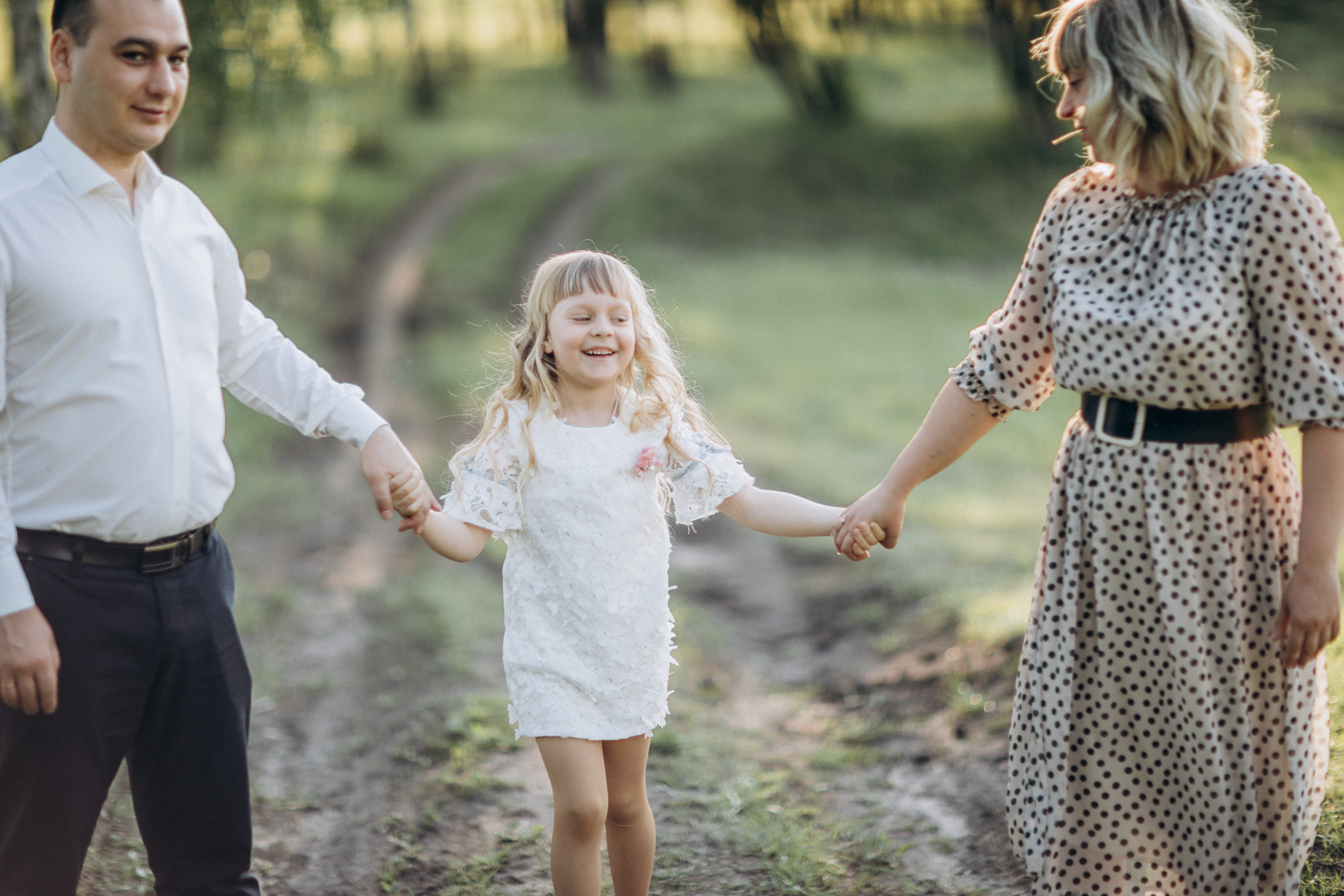 Даша, мама Оля, папа Саша. Семейный фотограф Оля Гладченко