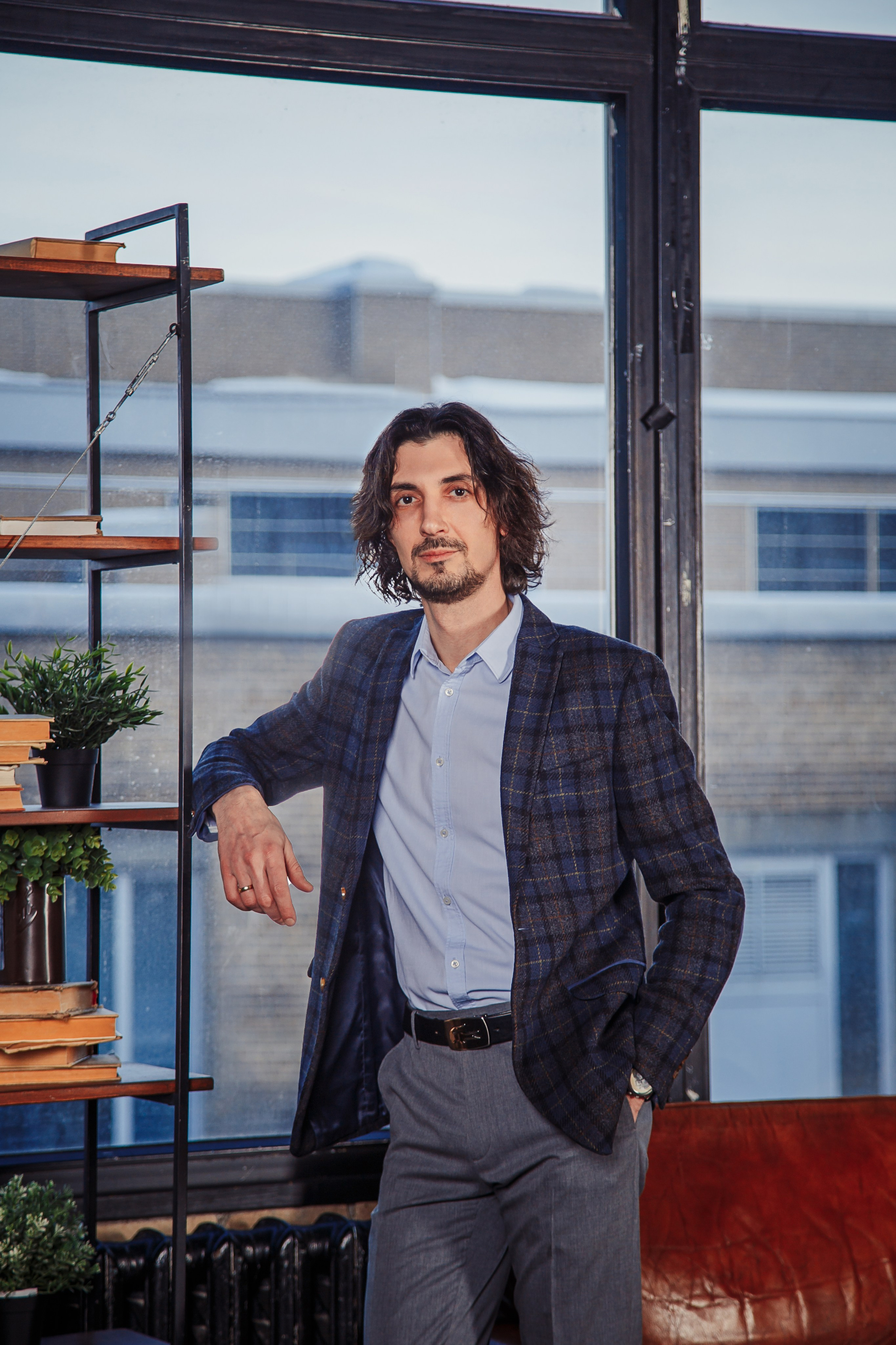 Эксперт по недвижимости Владимир. Бренд‑фотограф в Москве | Rina _Sphoto — личный и бизнес‑контент