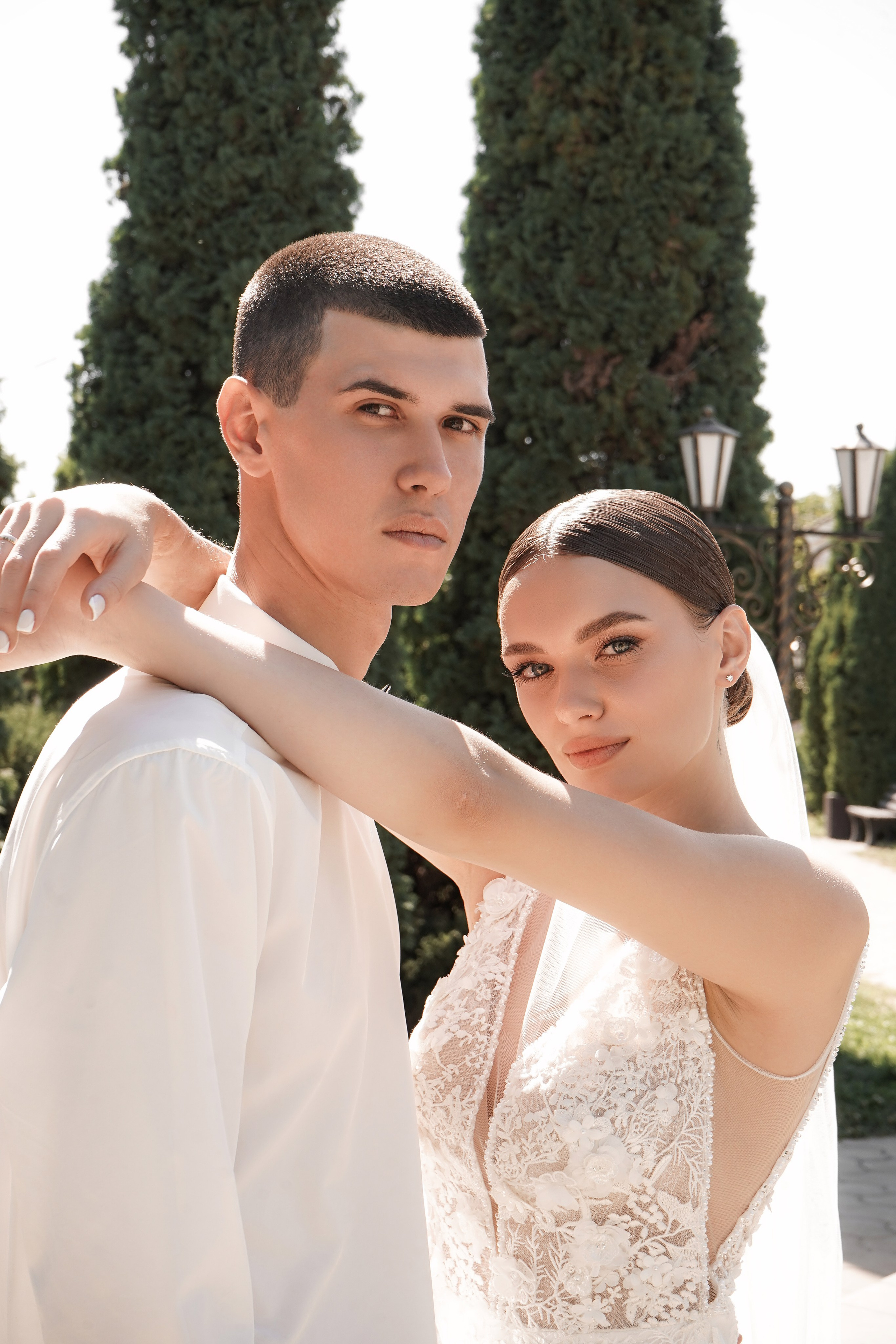 Фотограф и видеограф на свадьбу в Ростове-на-Дону 2026. Профессиональная работа, качественный результат. Свадебный фотограф в Ростове-на-Дону. Таинство Крещения и Венчания, семейные фотосессии. Алёна Чёботова