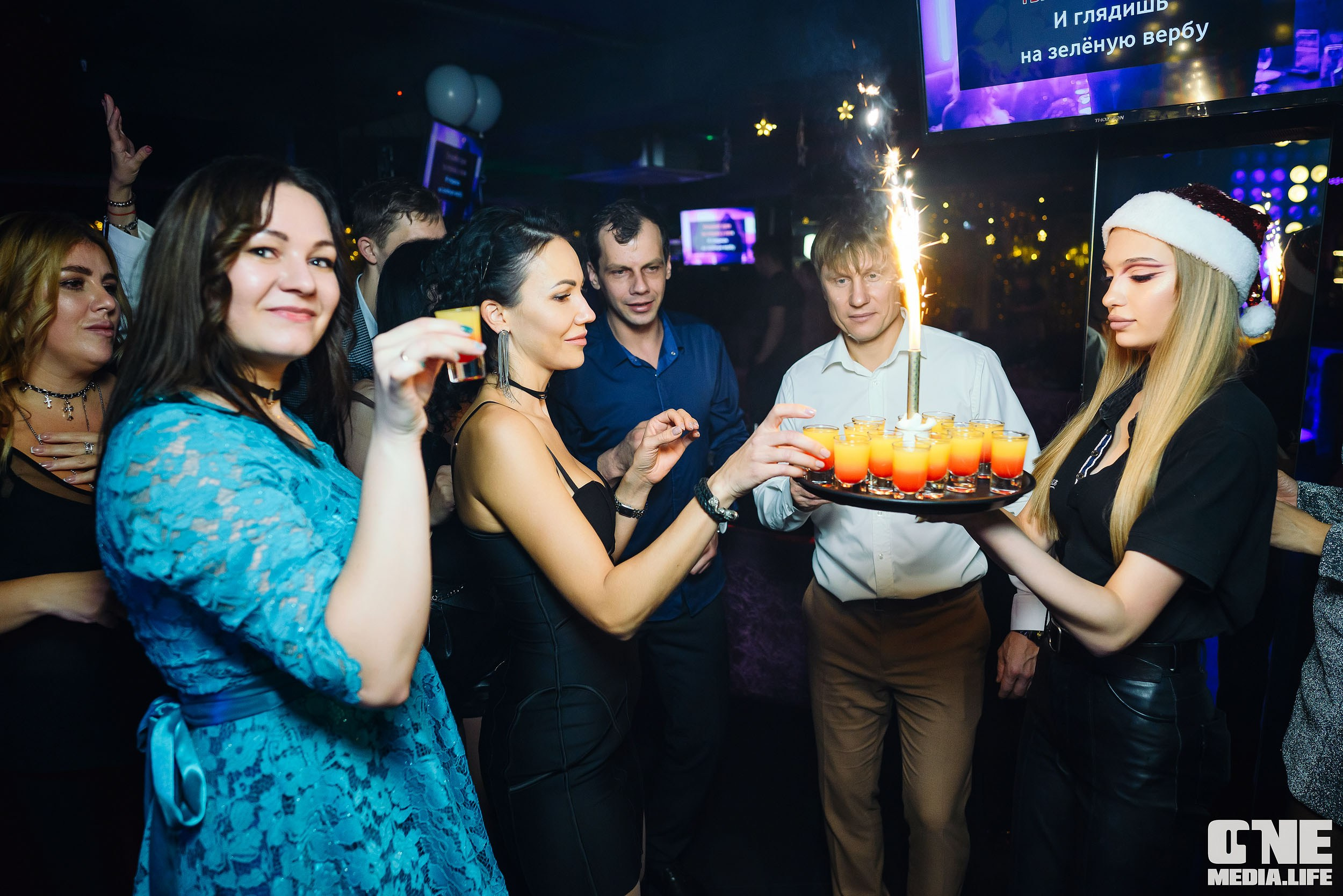 Фоторепортаж из караоке-клуба Эйфория. One Media Life: фоторепортажи, фотоотчеты с мероприятий и заведений