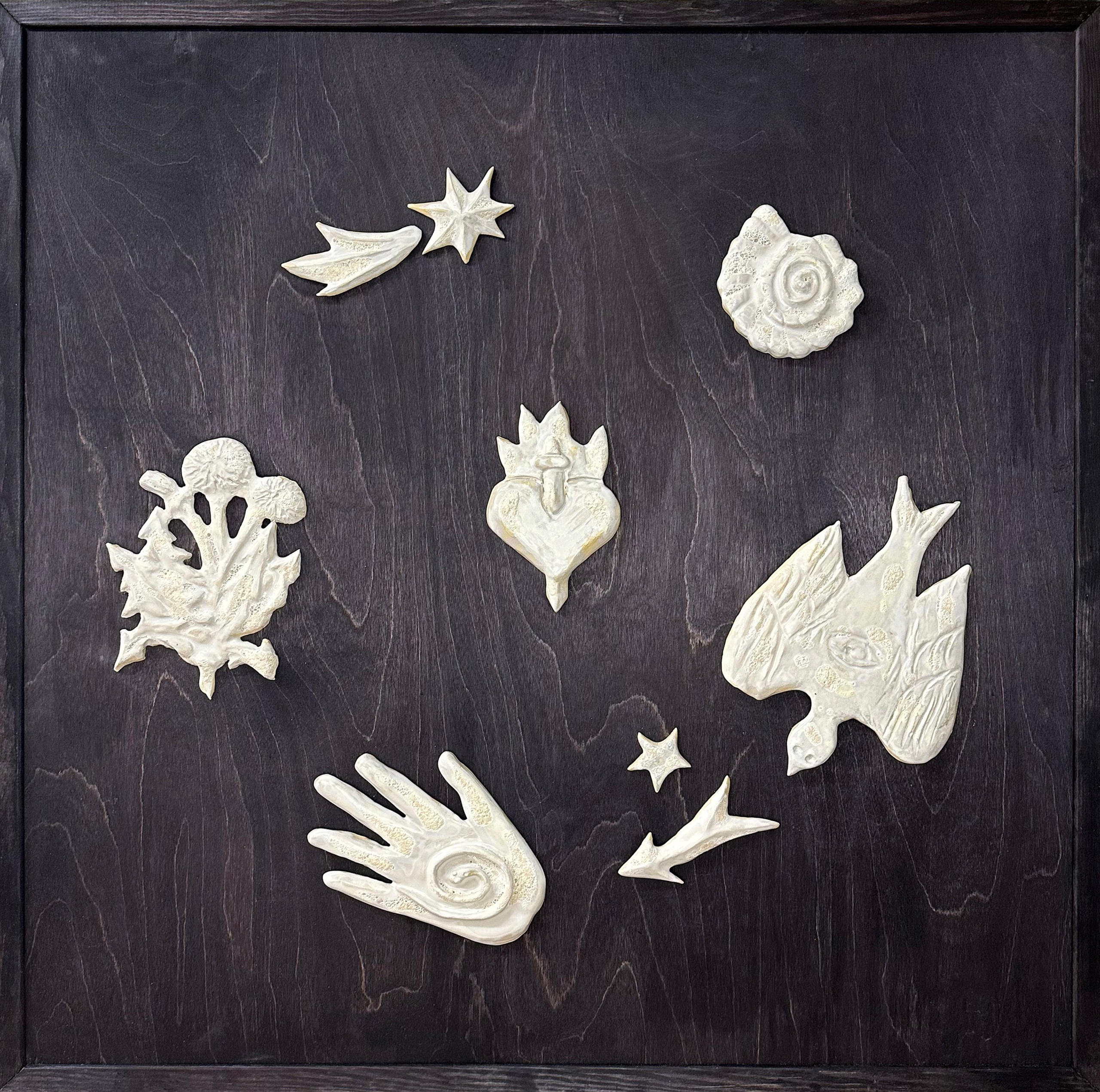 Metamorphosis №1, 2025, керамика, глазури, дерево, 80х80 см