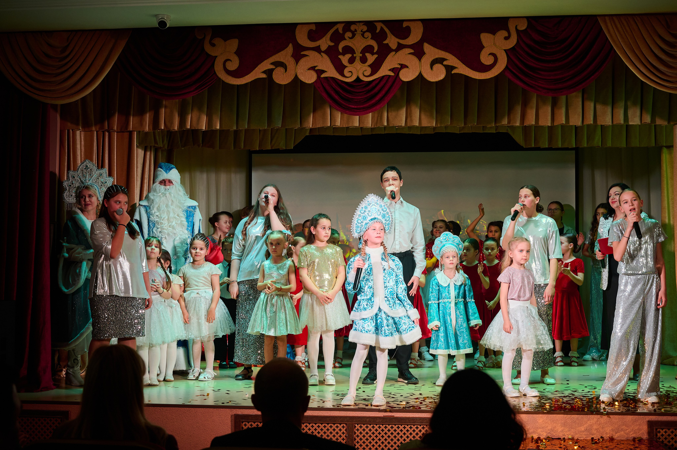 НГ ДК Виноградный. Жизнь курорта Кабардинка в фотографиях