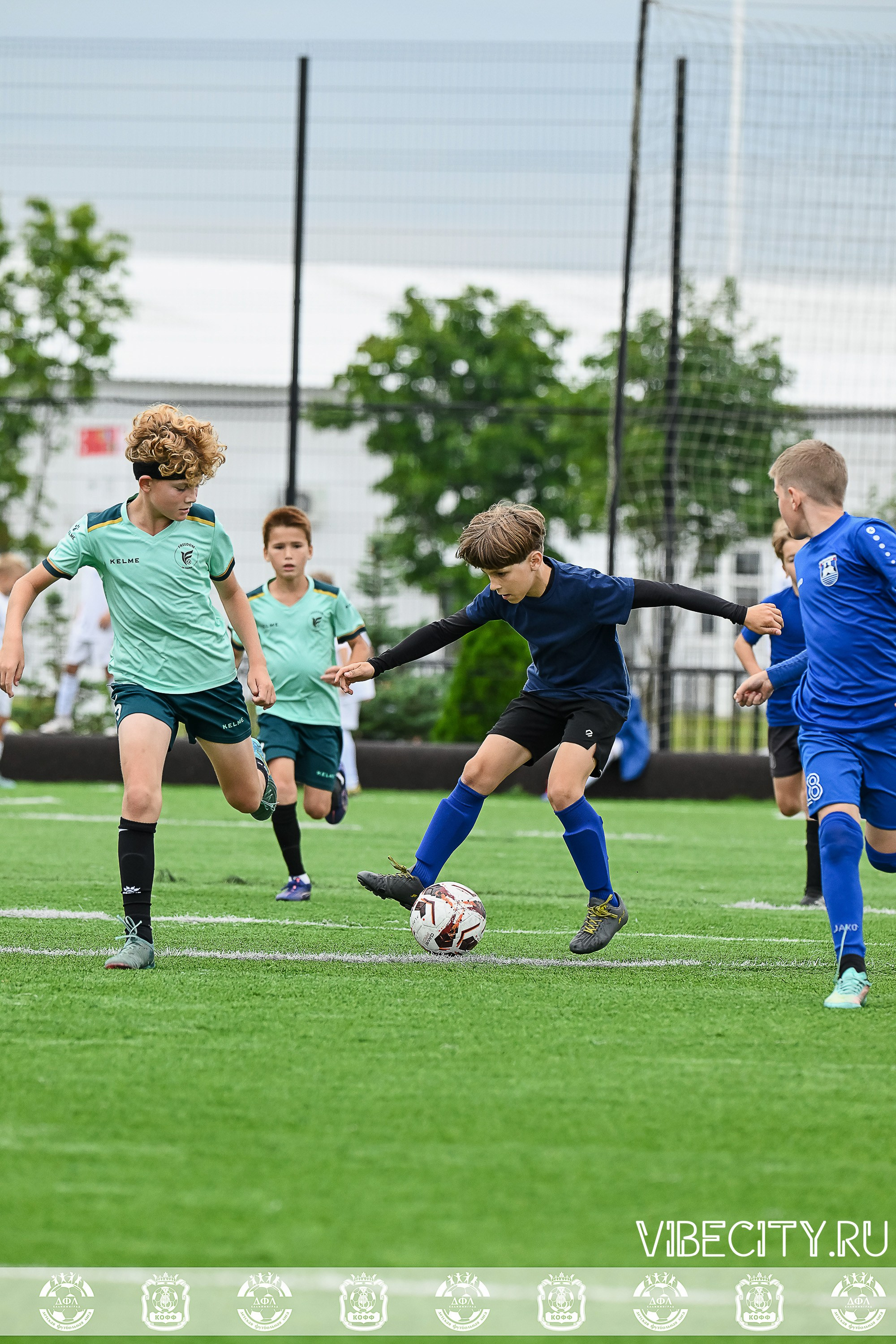 Калининградская Детская Футбольная Лига. VIBECITY.RU Вайб Сити Ру Фоторепортажи Фотоотчеты Калининград