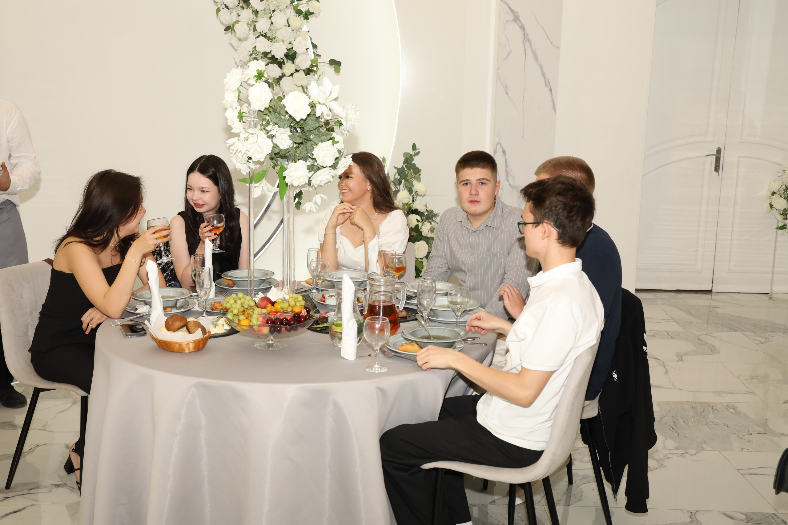 Выпускной 9Д 62 школы. Семейный фотограф в Казани Римма Гатауллина