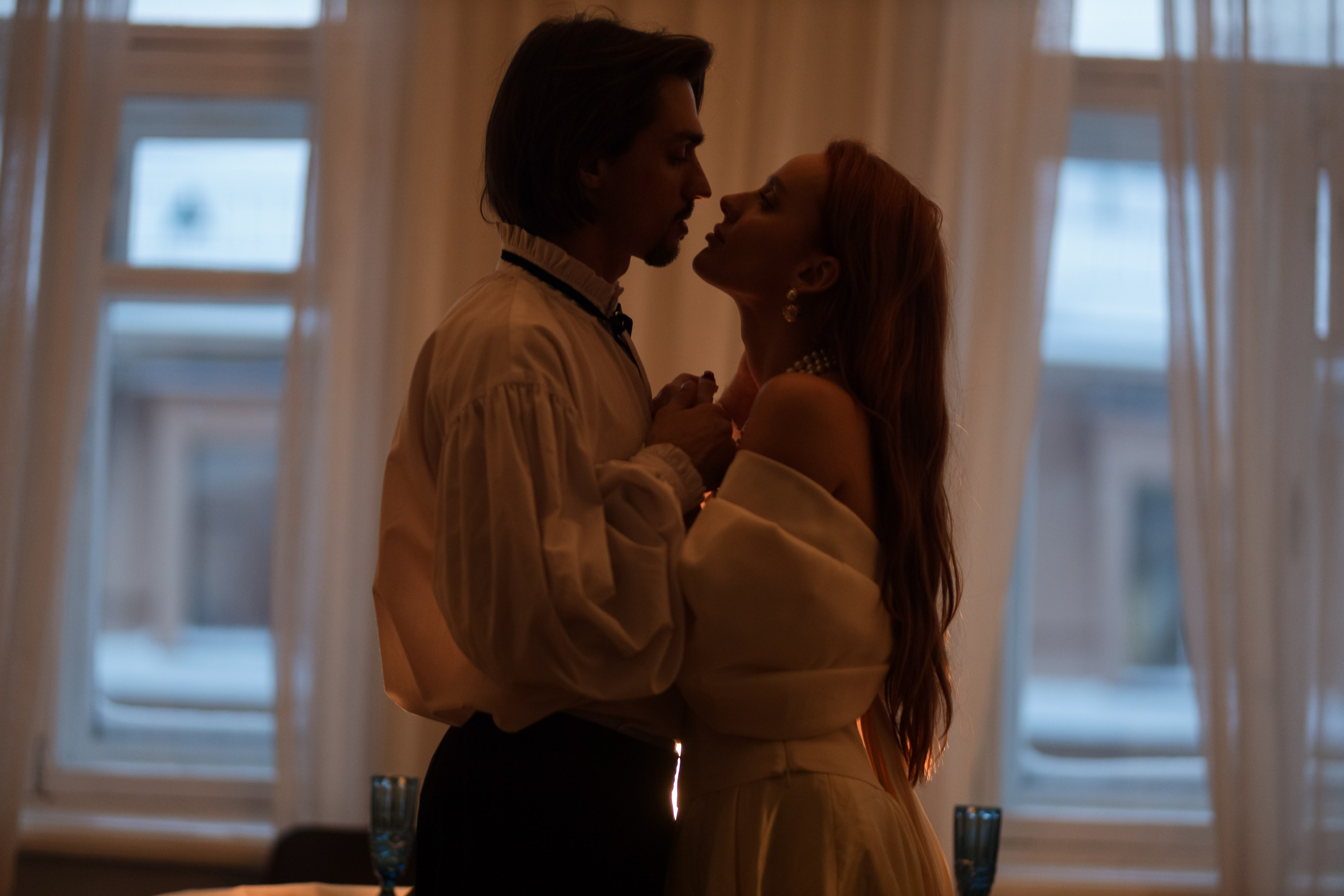 Фотосессия в съёмной квартире в сердце Питера с винтажными нотками. Свадебный фотограф Беларусь Ольга Козыренко