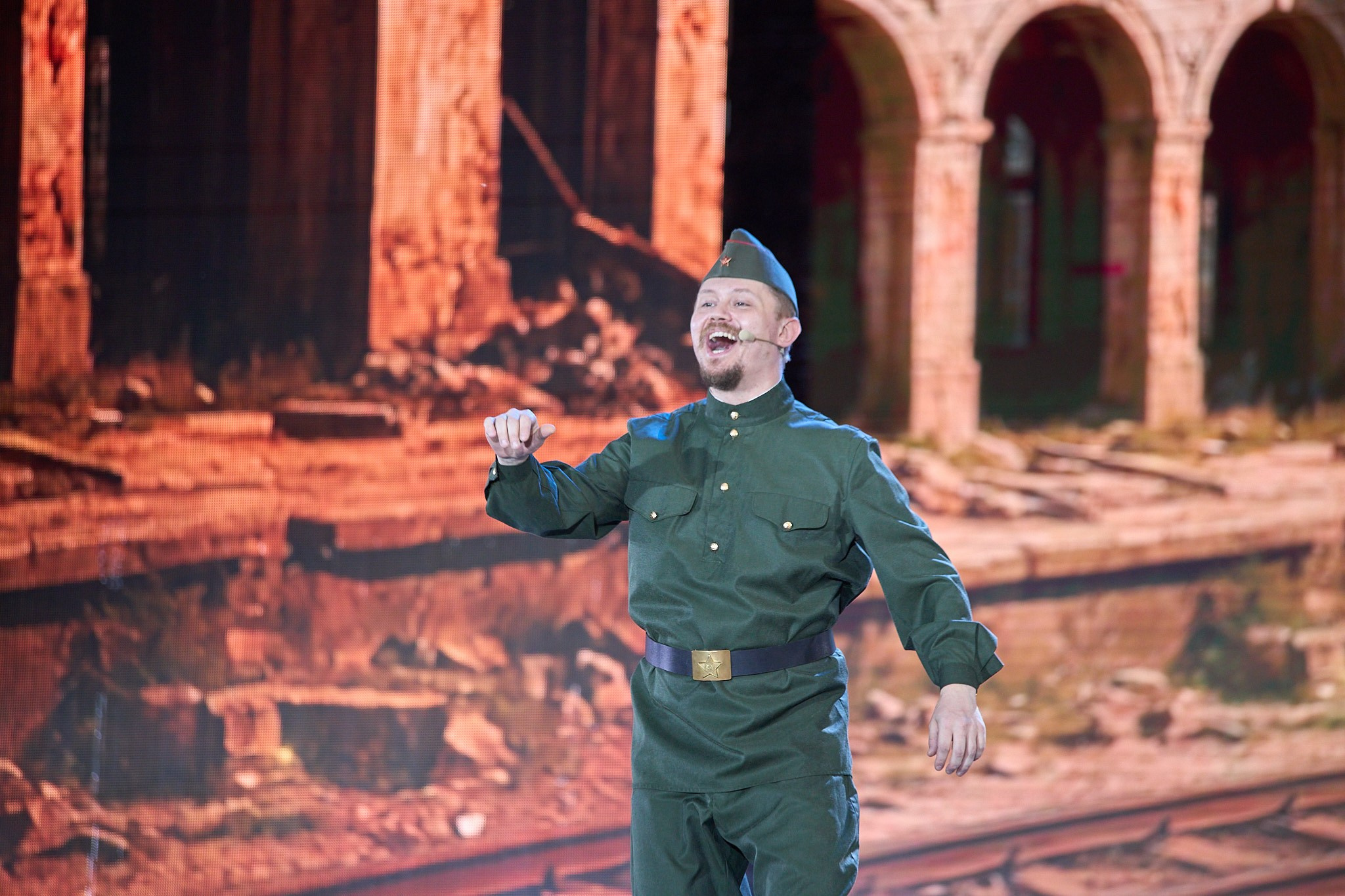 Концерт 9 мая 2025 года на соборной площади. Фотограф Омск | Александр Вандеров