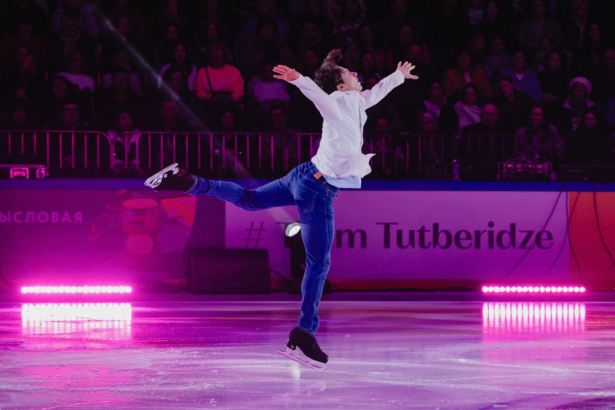 Шоу Этери Тутберидзе в Новосибирске. Воробьева Ксения — Спортивный и танцевальный фотограф Новосибирск