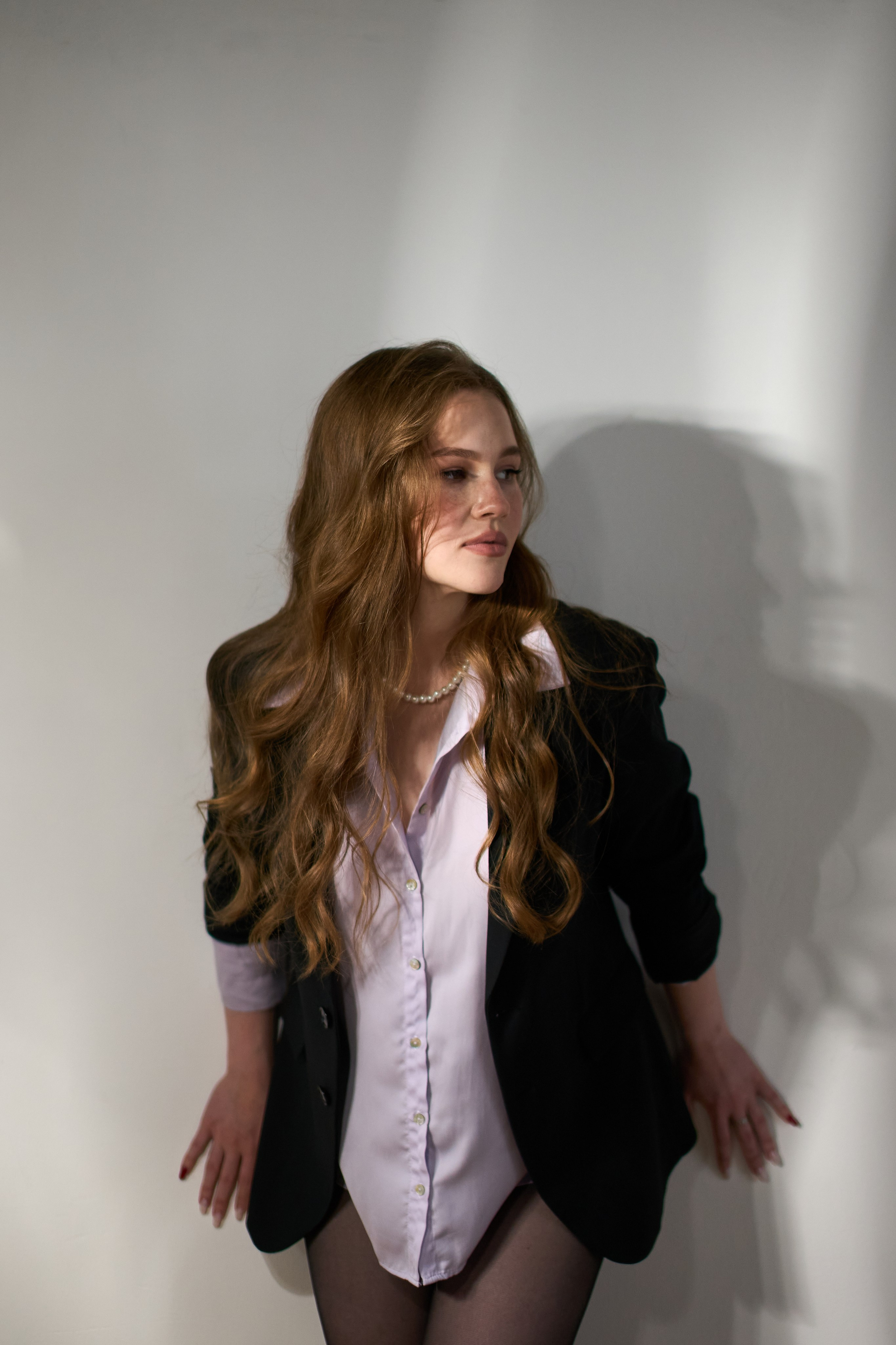 Индивидуальная женская фотосессия в фотостудии для Марины. Репортажный и женский фотограф в Новосибирске