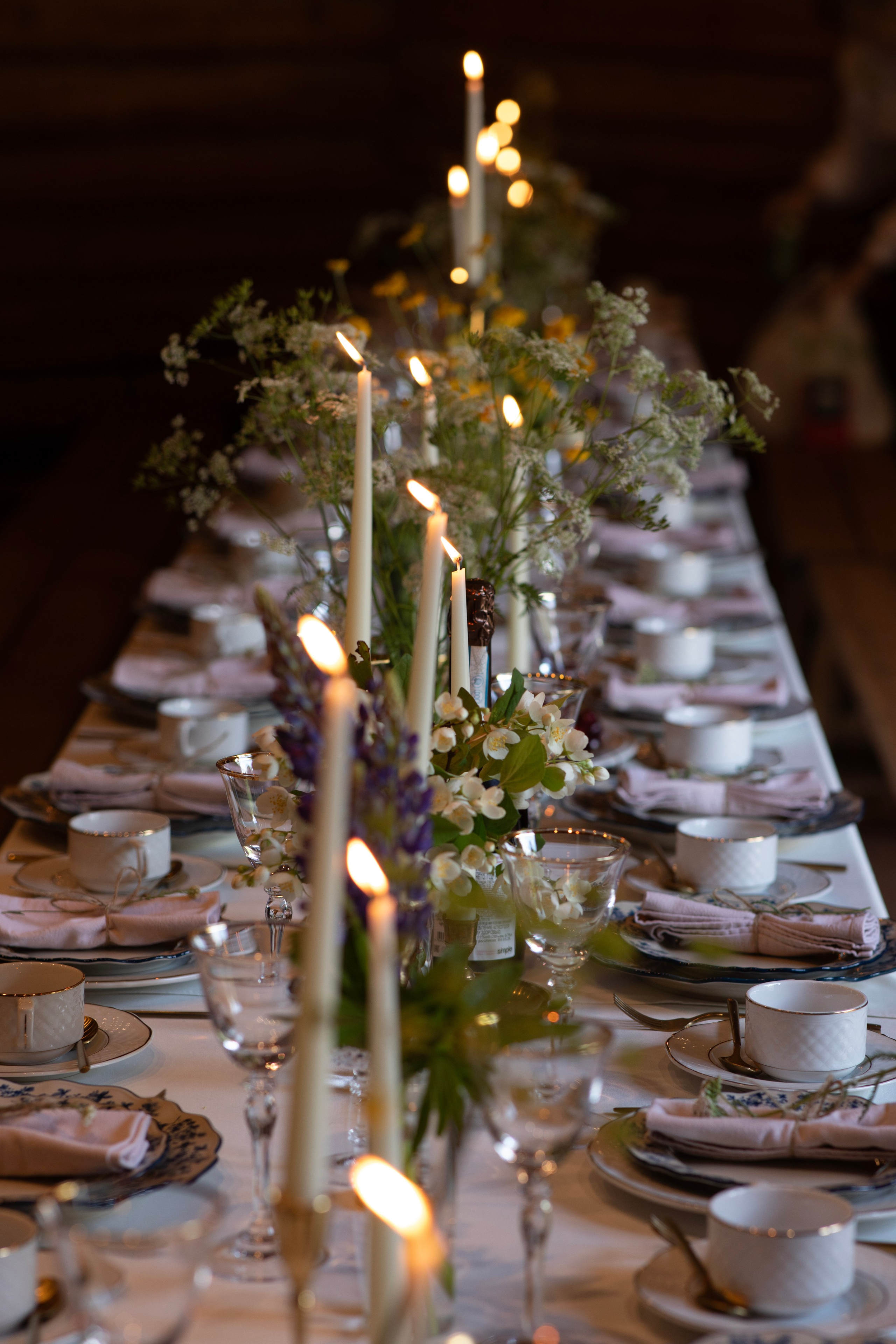 Сет-дизайнер Чертова Инна — сервировка банкетного стола на 30 человек в стиле прованс