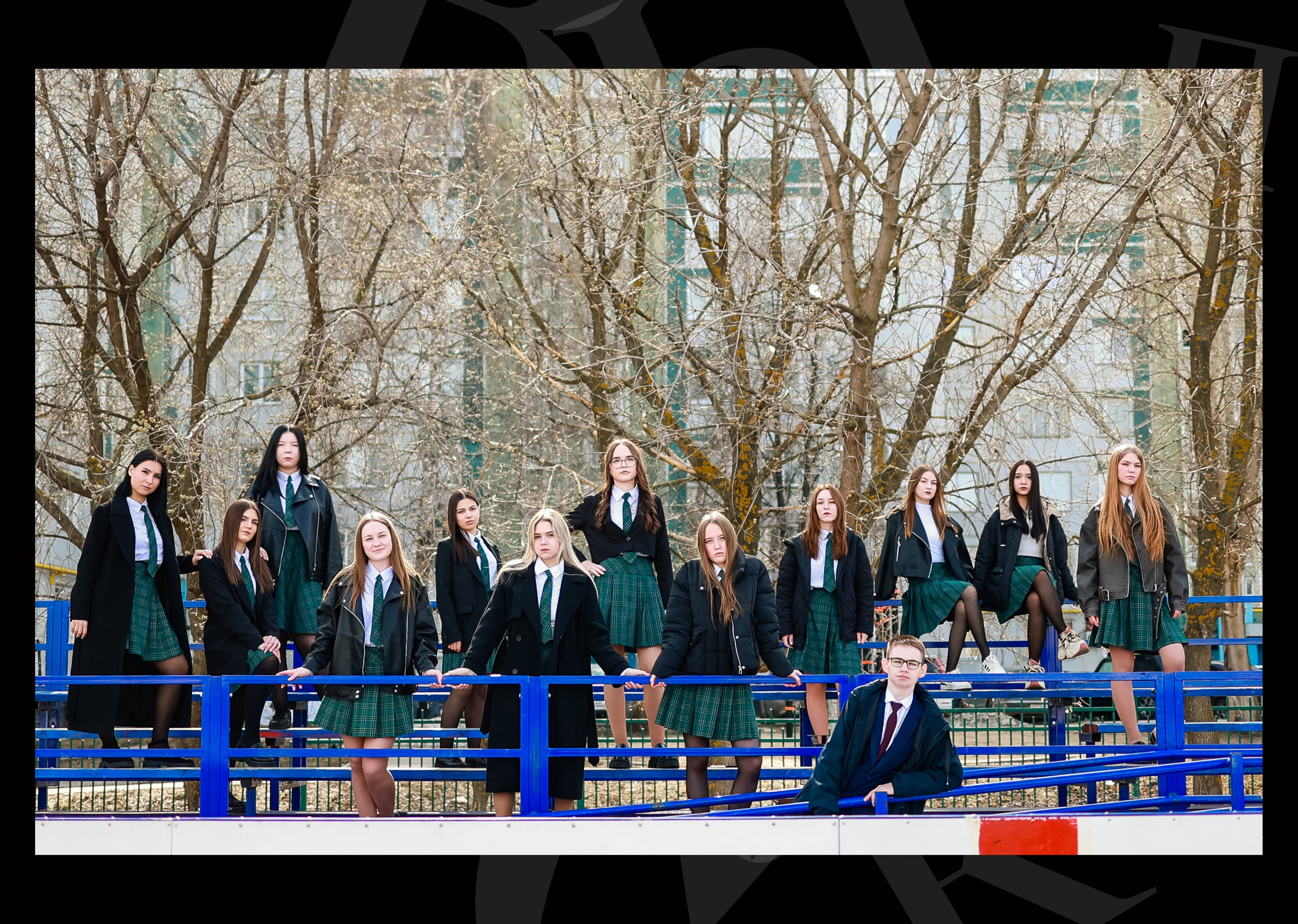 ПРЕМИУМ ЧЕРНЫЙ 5000. Выпускные альбомы для садика и школы в Набережных Челнах