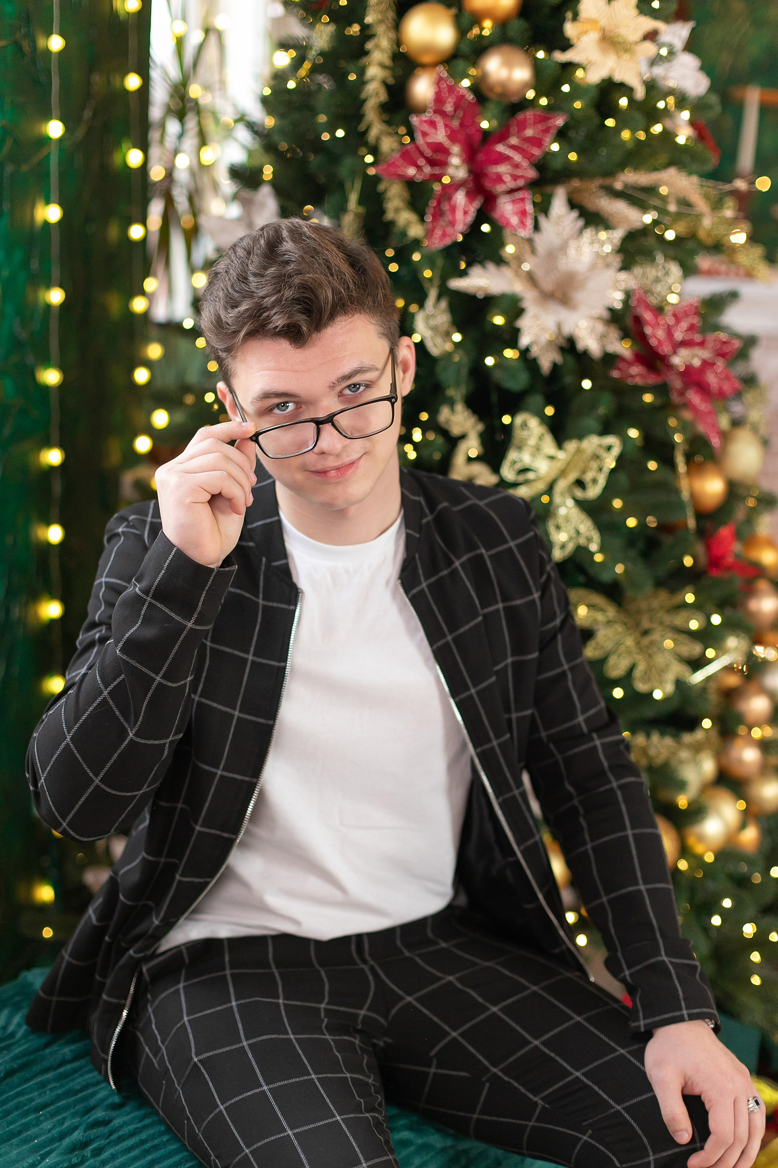 Новогодние истории 2025. Выпускной альбом Шахты Ростов