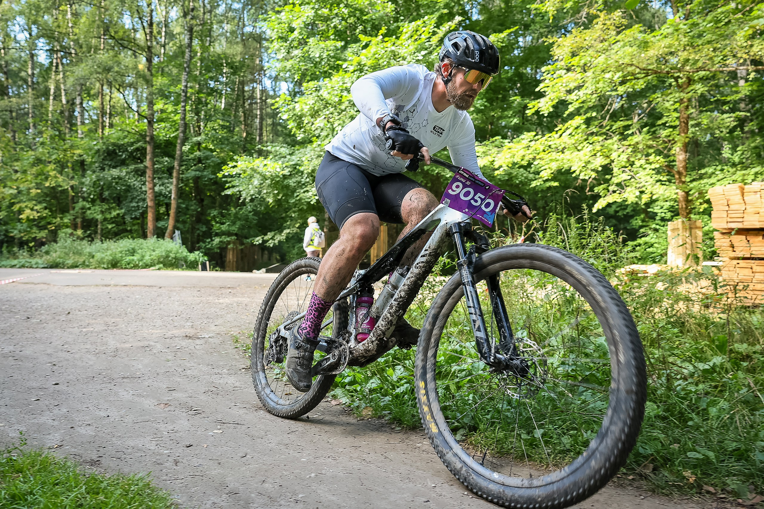 Байки на City Trail Losiny Ostrov от команды Wild Trail. Свадебная фотосъёмка в Москве, Туле