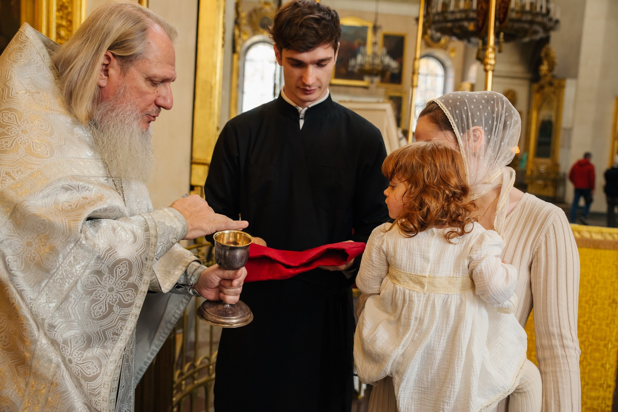 Где покрестить ребенка в СПб Спасо Преображенский собор крещение. Фотограф крещение венчание в Петербурге! Помогает подобрать храм и посоветовал душевного батюшку в СПб