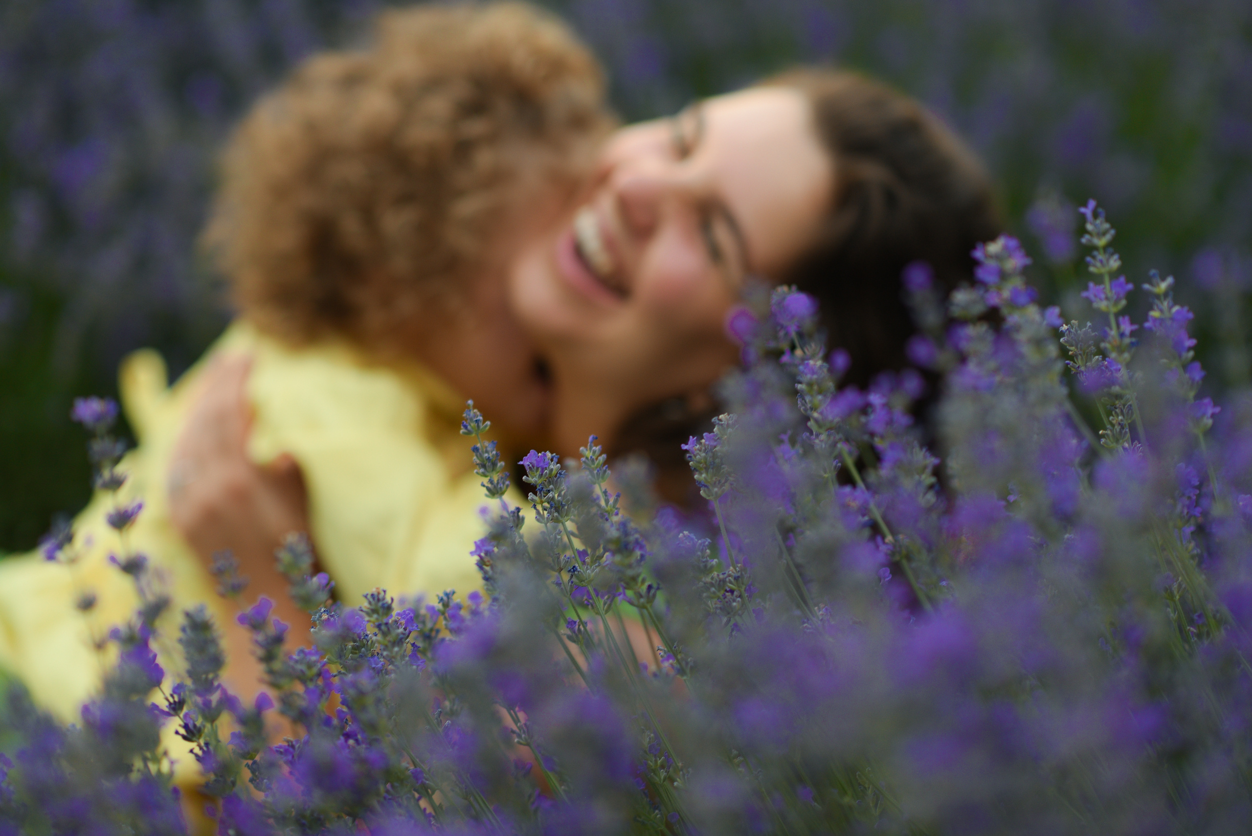 Про солнце, заблудившееся в кудряшках, и нежную любовь в жужжащих облаках. Семейный фотограф в Ростове-на-Дону Мария Панарина