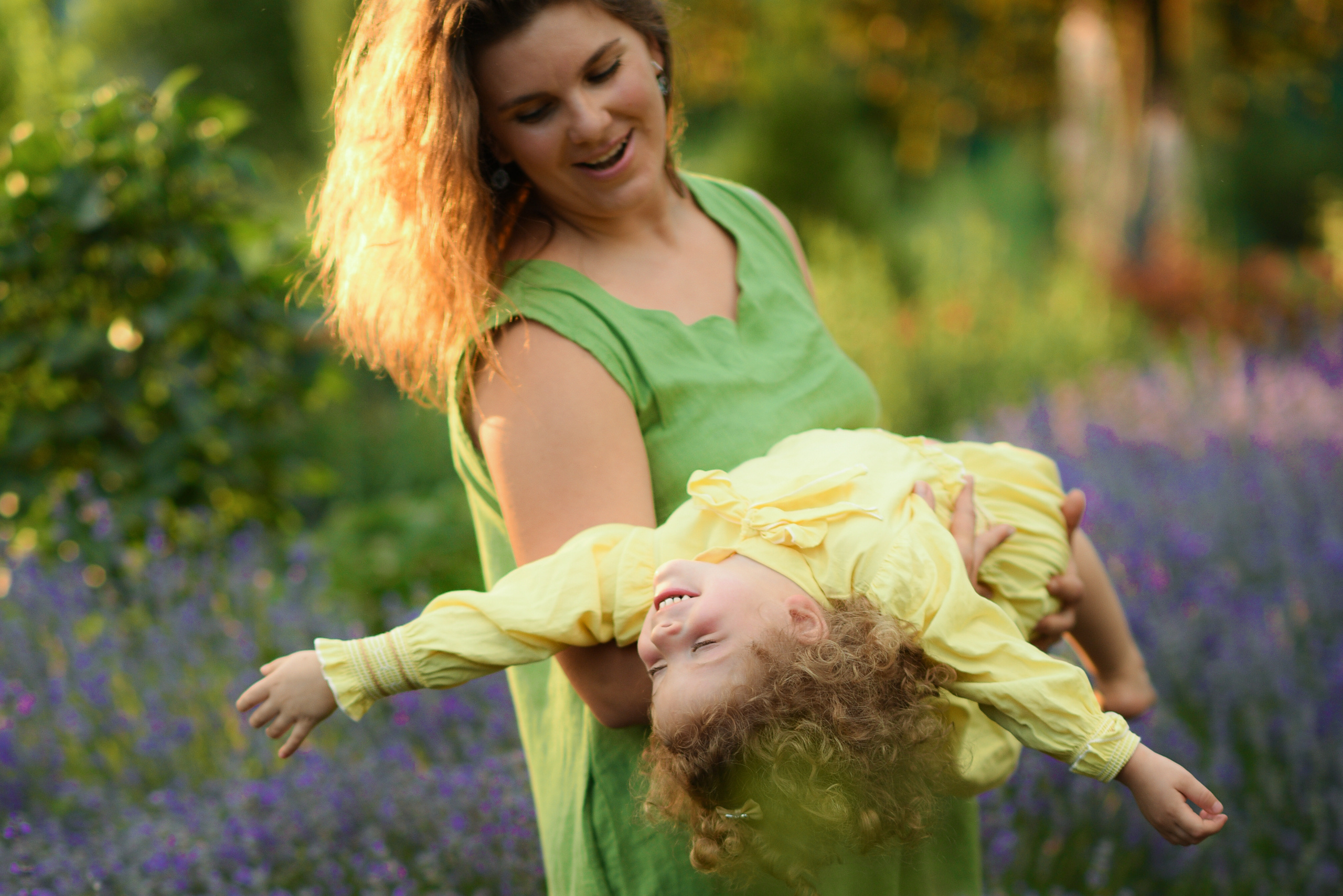 Про солнце, заблудившееся в кудряшках, и нежную любовь в жужжащих облаках. Семейный фотограф в Ростове-на-Дону Мария Панарина