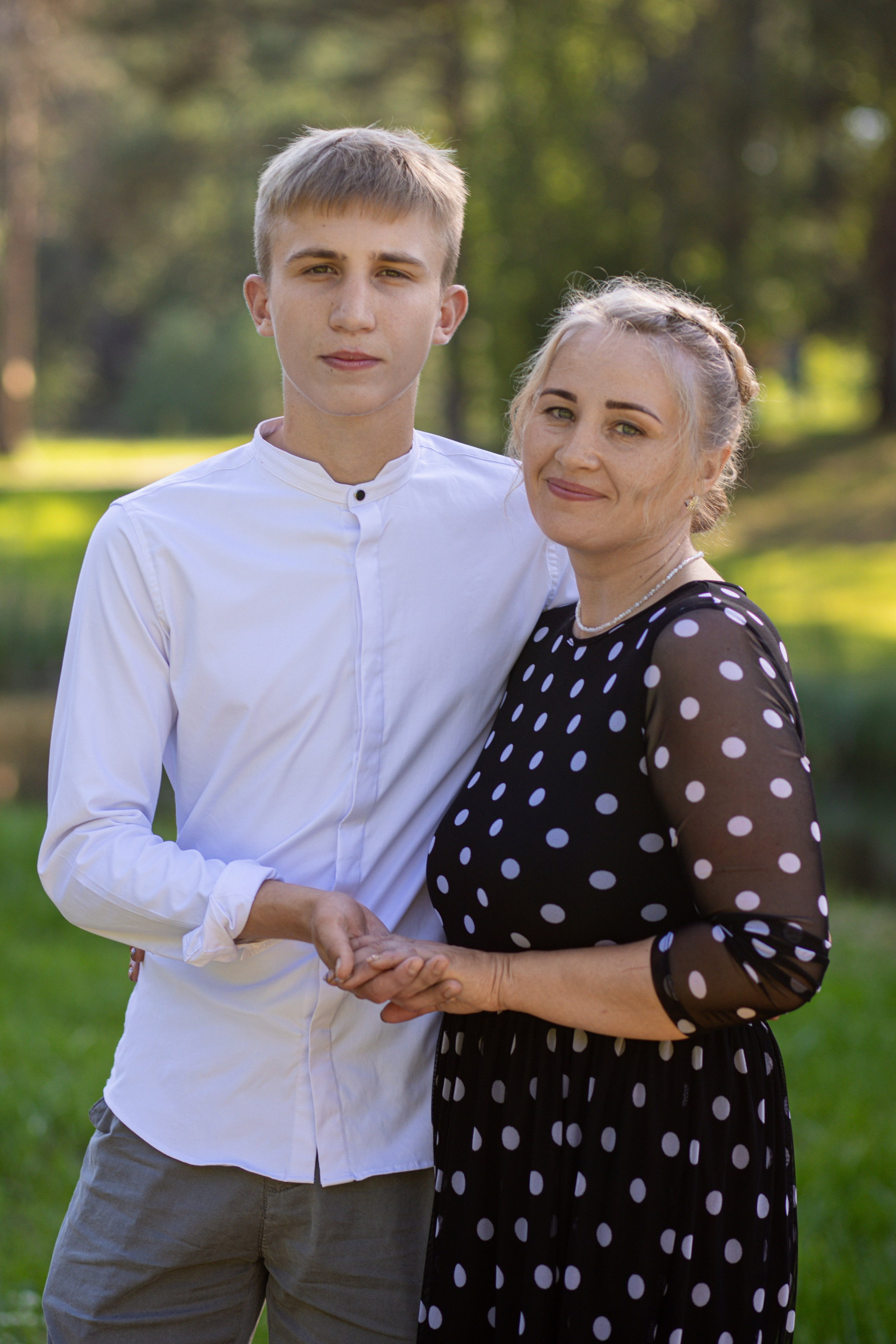 Фотосессия на выпускной. Школа № 12, 11 класс, 2024 г. Студия выпускных альбомов Остров