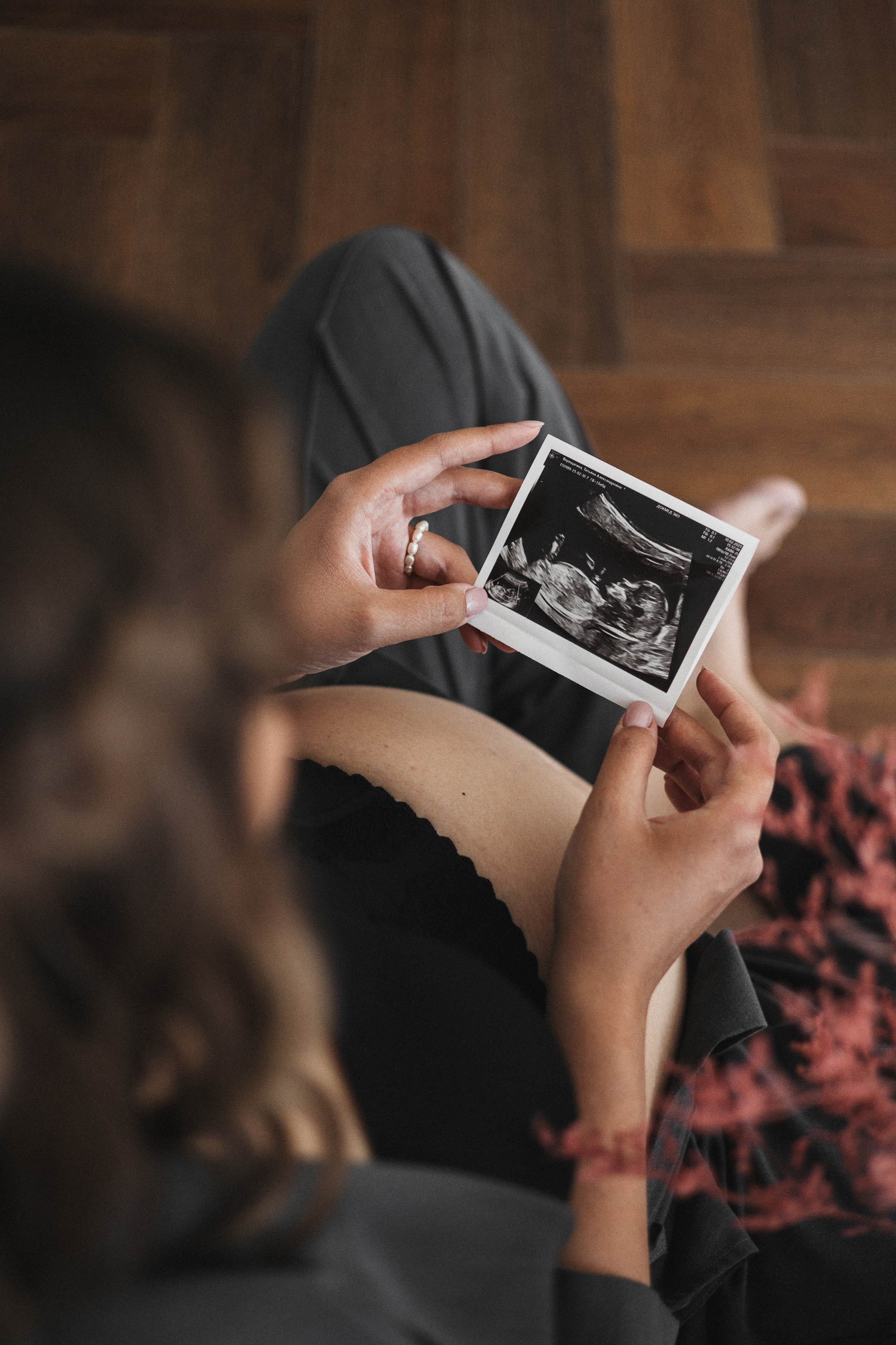 Беременная фотосессия в студии. Портретный и семейный фотограф в Москве Мария Рослякова