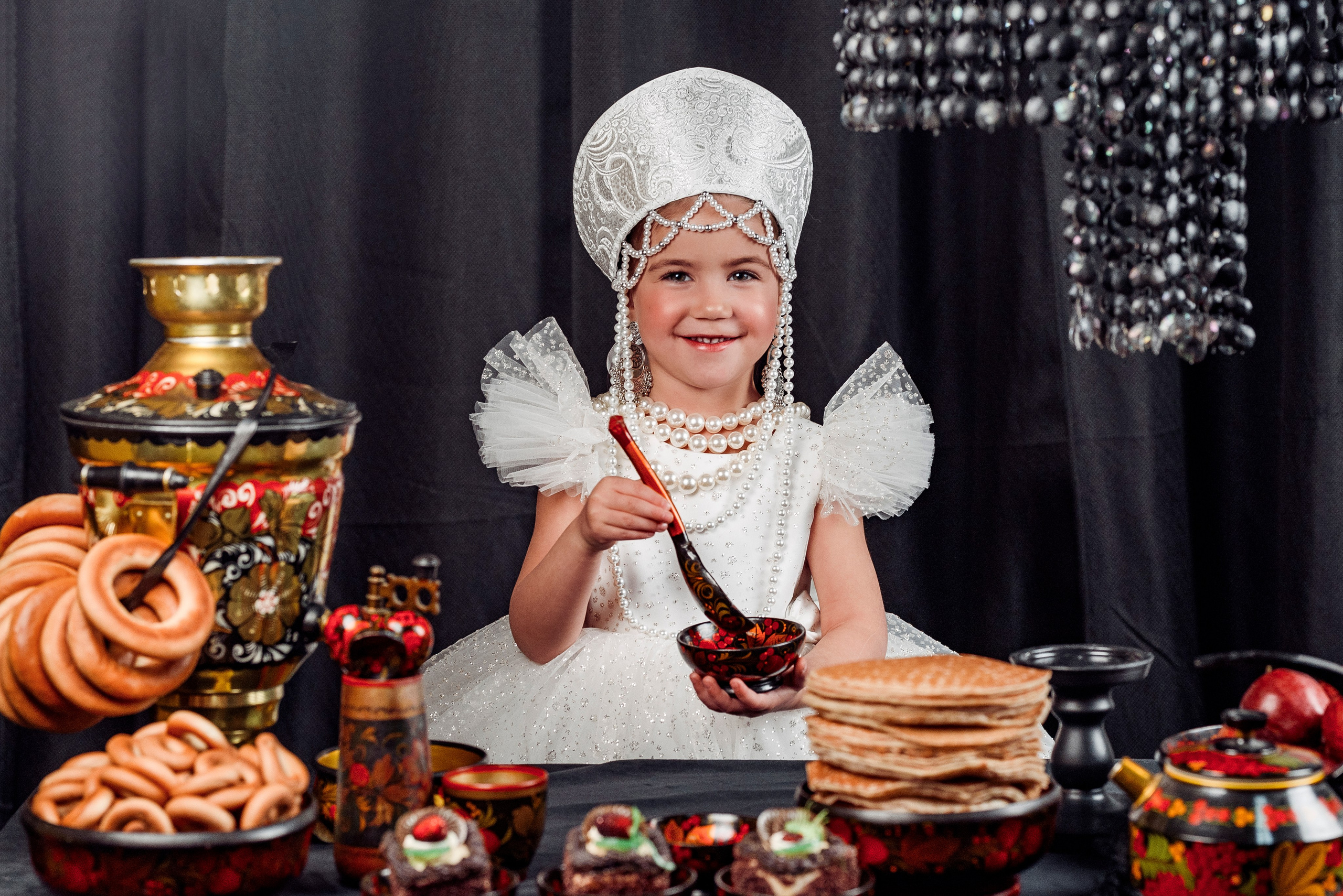 Фотопроект «Масленица». Детский студийный фотограф Сочи