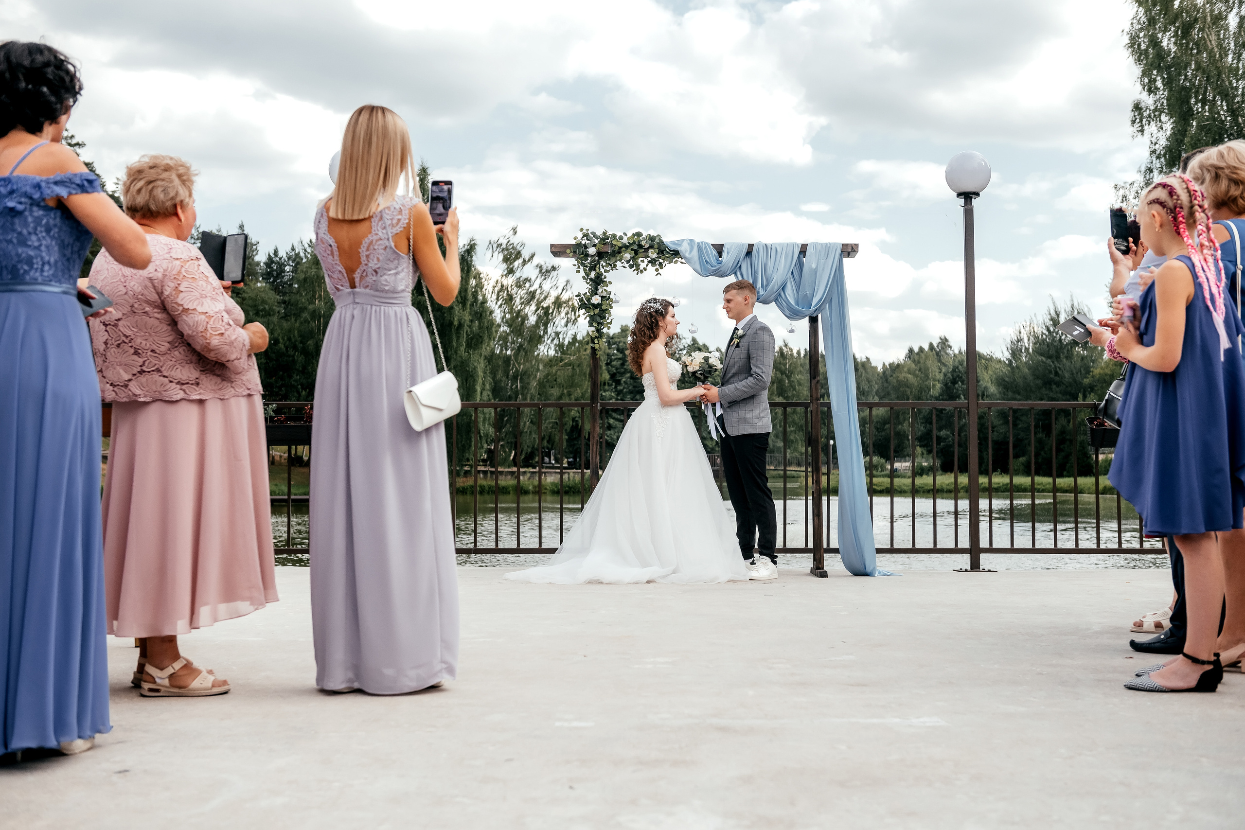Щелково, Лесные пруды, свадьба. Свадебный и семейный фотограф Виктория Носачёва. Щелково, Москва и МО