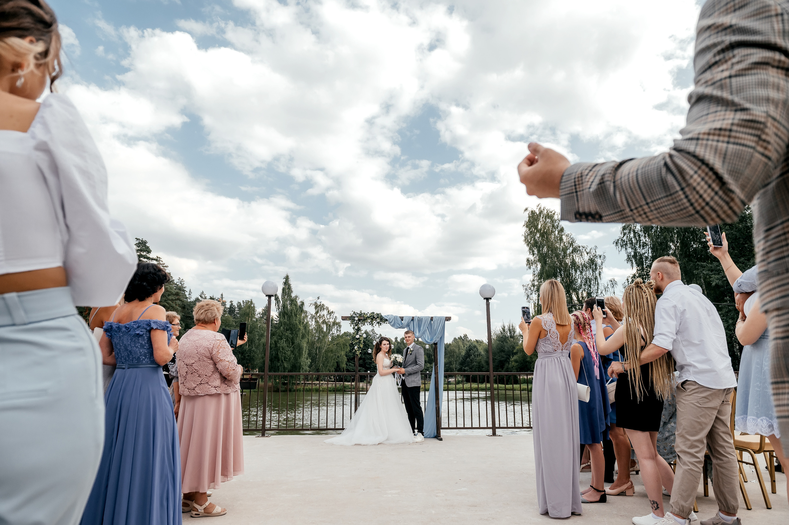 Щелково, Лесные пруды, свадьба. Свадебный и семейный фотограф Виктория Носачёва. Щелково, Москва и МО