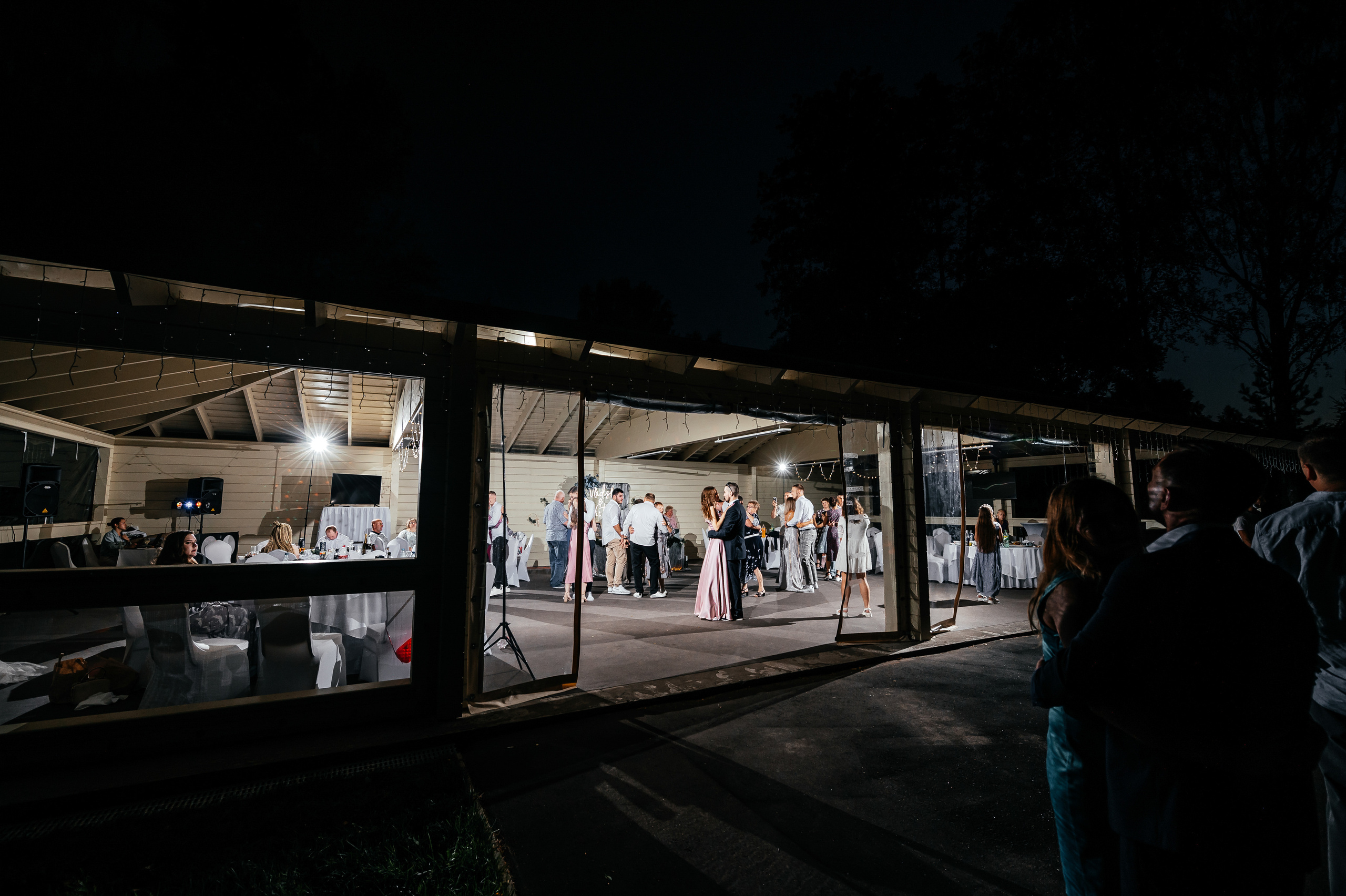 Щелково, Лесные пруды, свадьба. Свадебный и семейный фотограф Виктория Носачёва. Щелково, Москва и МО