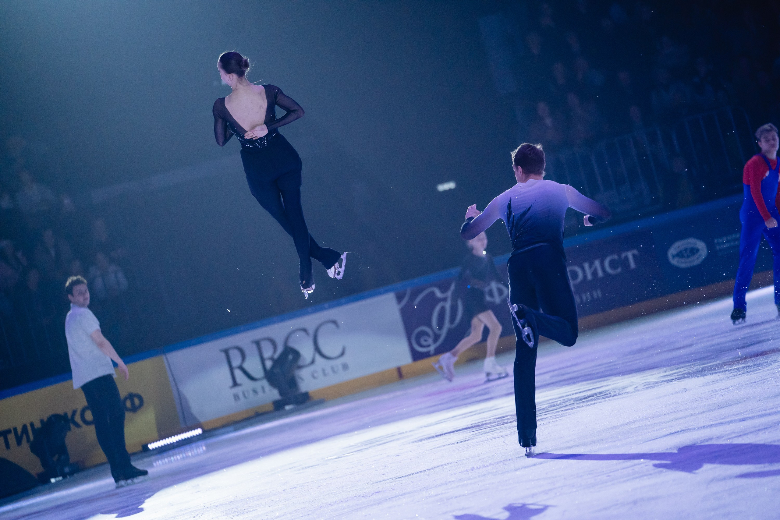 Шоу «Чемпионы на льду» в Новосибирске. Воробьева Ксения — Спортивный и танцевальный фотограф Новосибирск