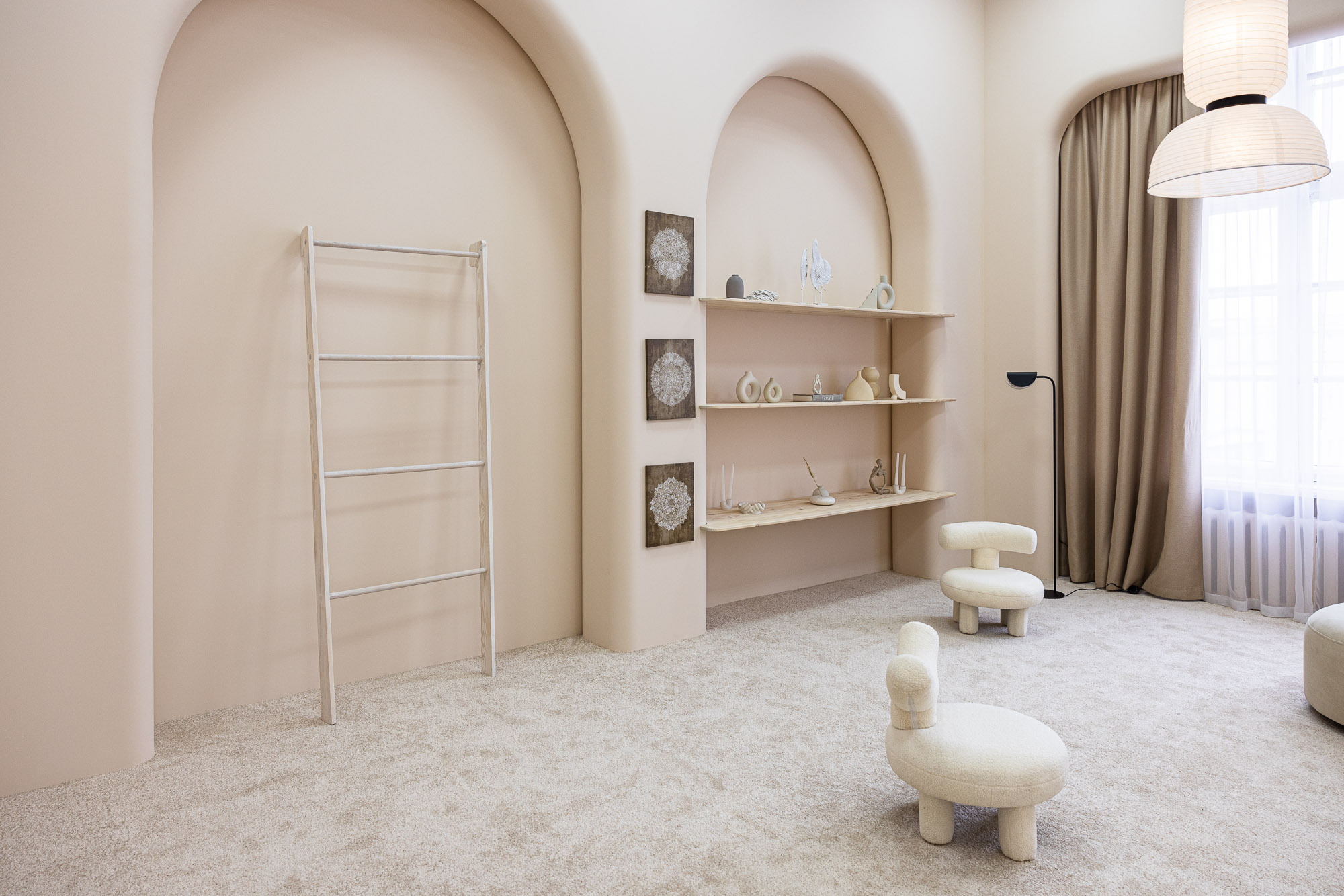 Фотостудия Photohub — всё для комфортной и красивой съёмки. Фотограф в Минске Людмила Дутко