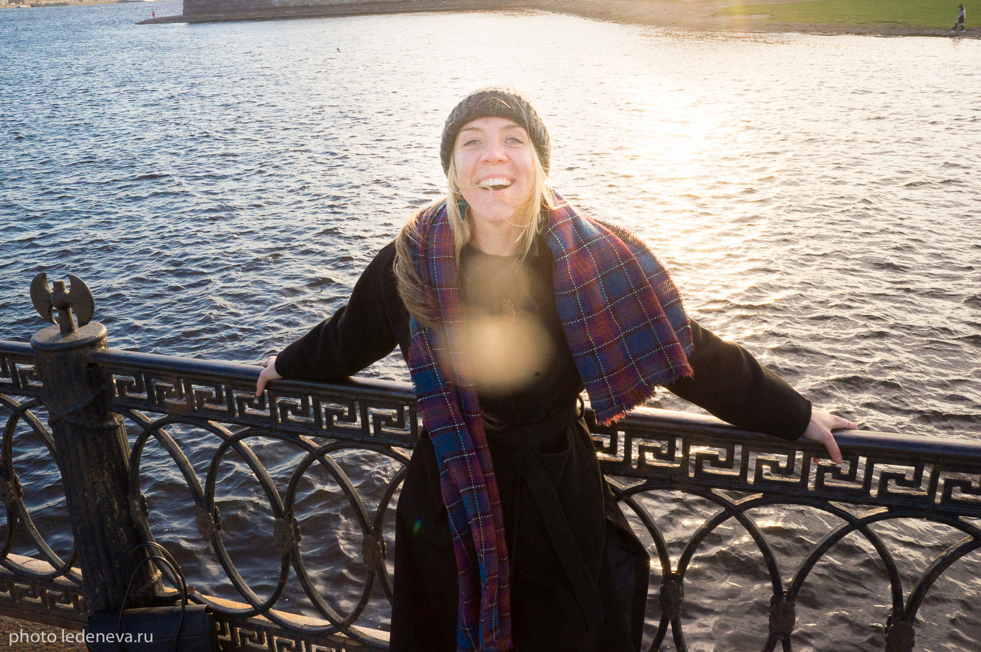 соматическая фотосессия, санкт петербург, фотограф анна леденева, телесная практика, фотопрогулка по питеру