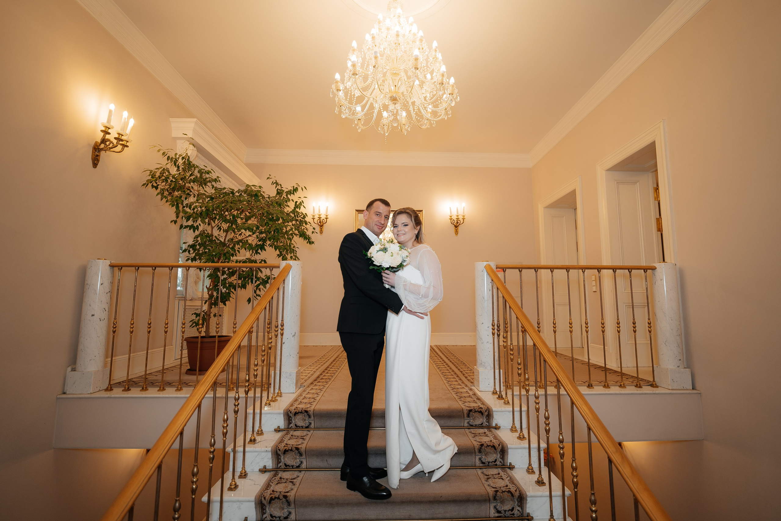 Свадебная фотосессия во Дворце 3 в Пушкине. Свадебный фотограф Александр Невский в Санкт-Петербурге