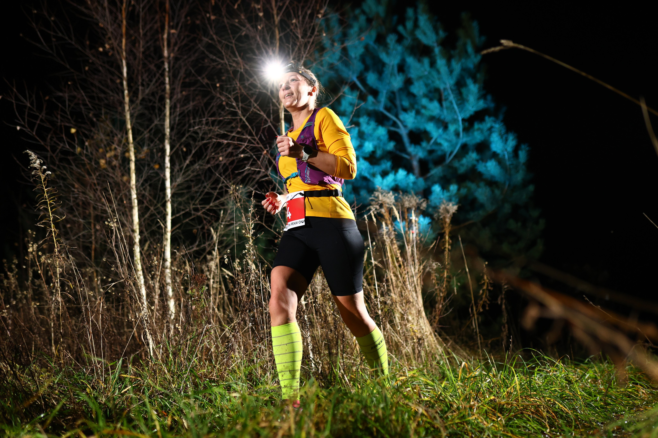 Репортажная съёмка. Фотограф Дмитрий Комлев. Окская тропа. Ночной трейл . 2025. Фото