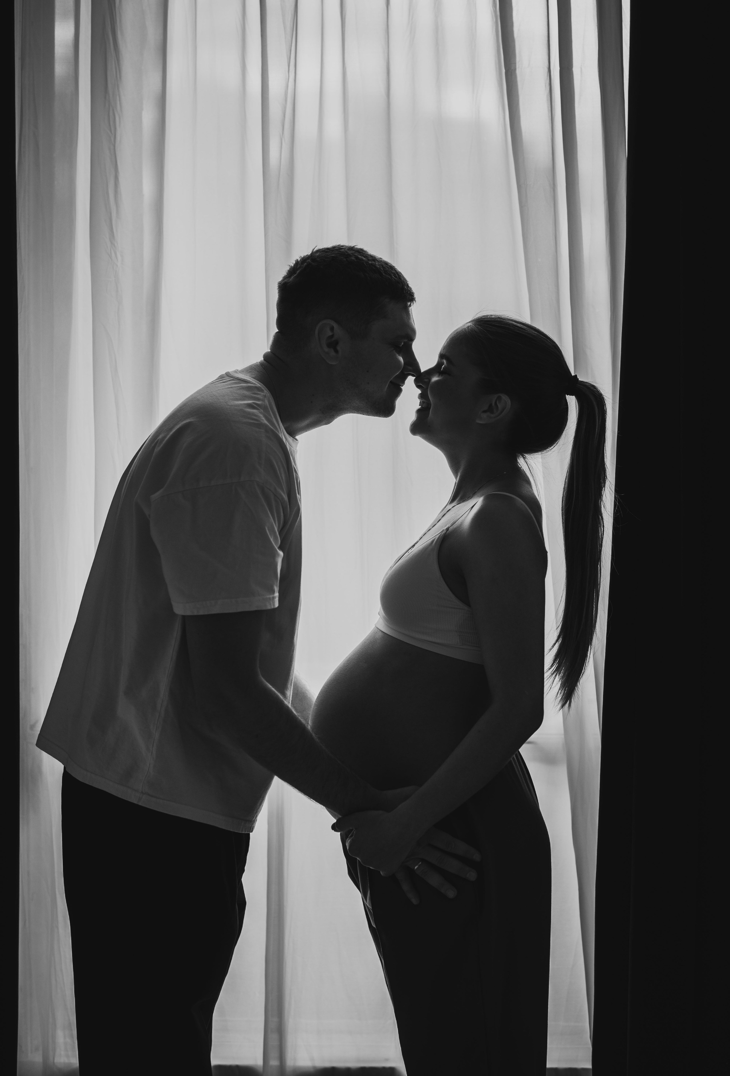 Фотосессия беременности в студии. Семейный фотограф в Домодедово и Москве Елена Пичугина