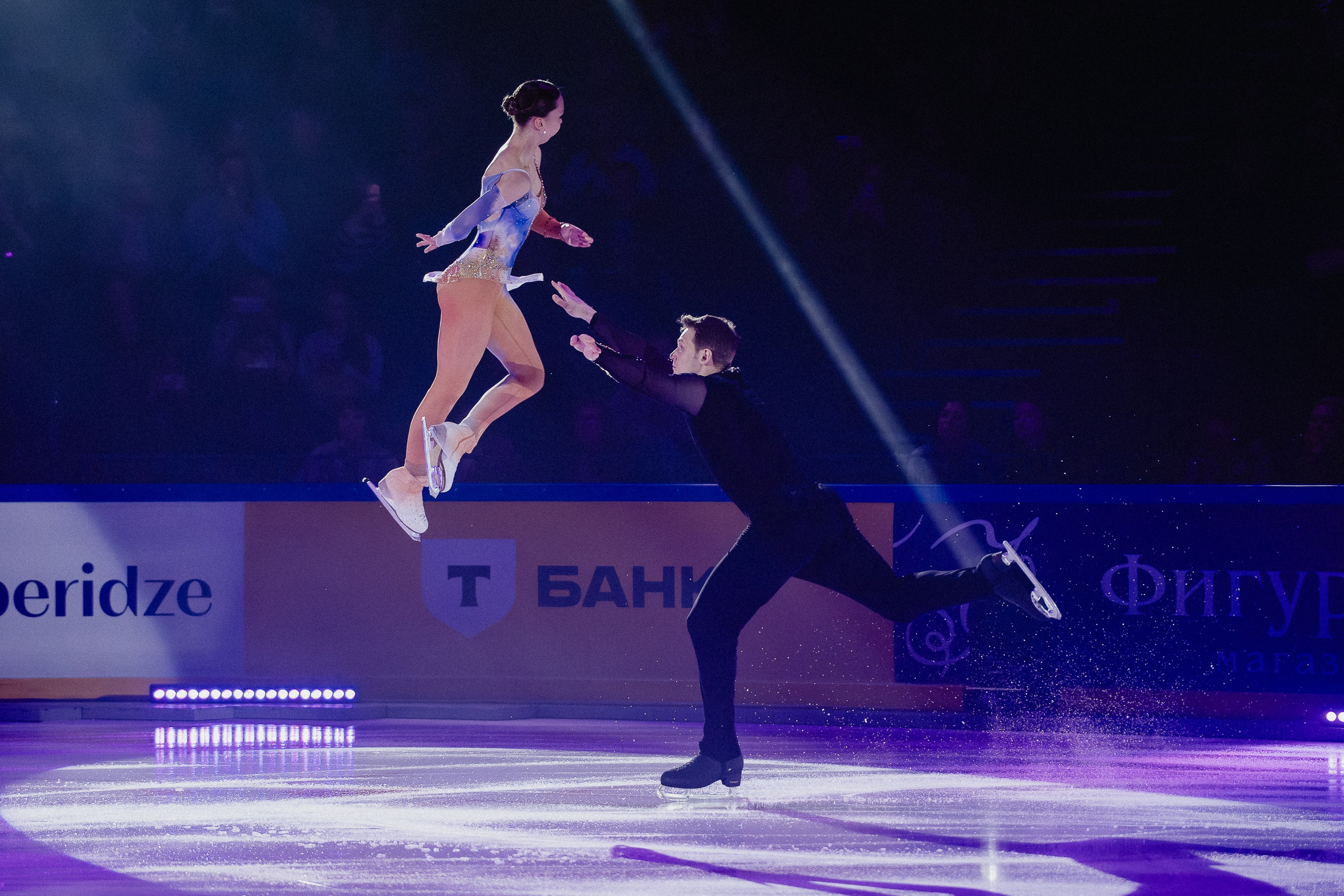 Шоу Этери Тутберидзе в Новосибирске. Воробьева Ксения — Спортивный и танцевальный фотограф Новосибирск