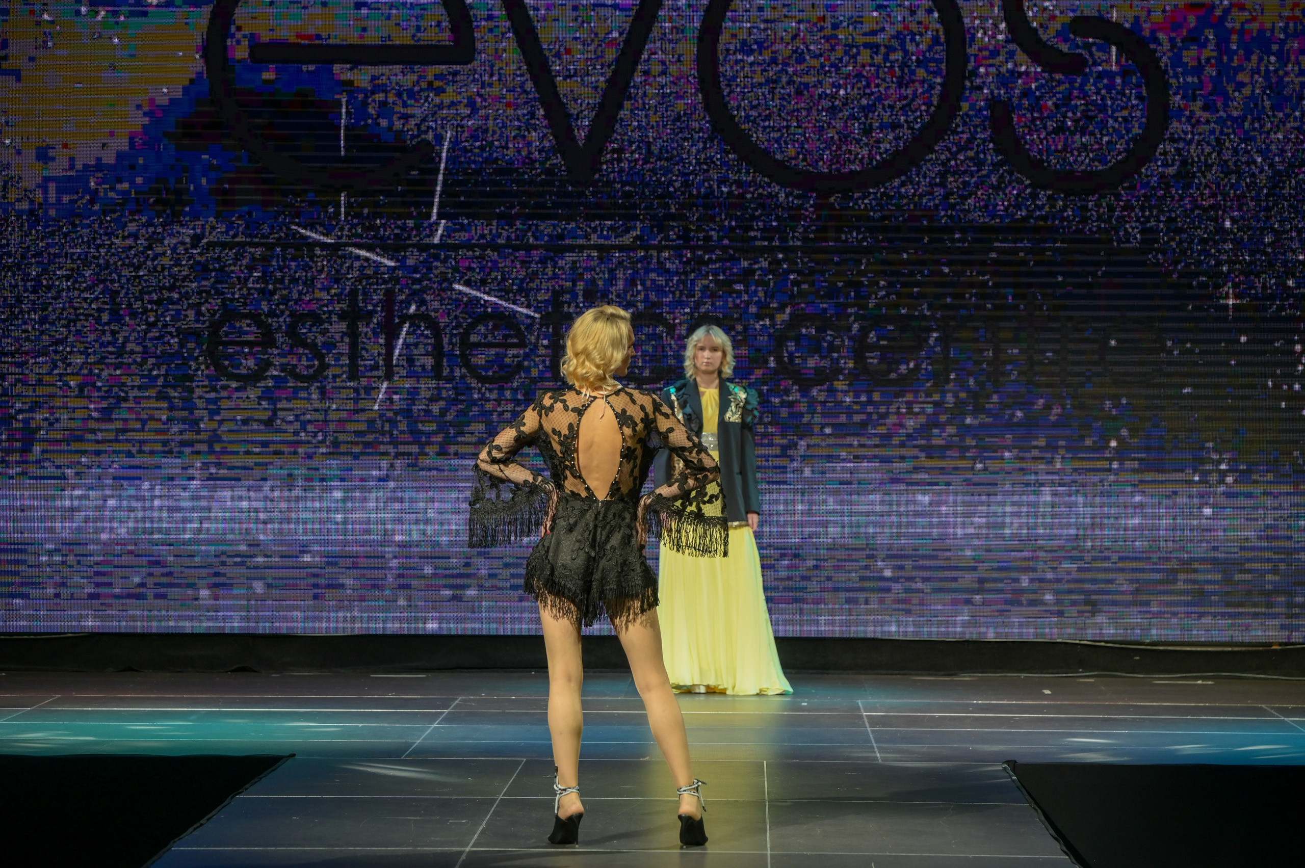 Fashion Show Photos. Фотоуслуги, услуги фотографа, фотографирование важных событий