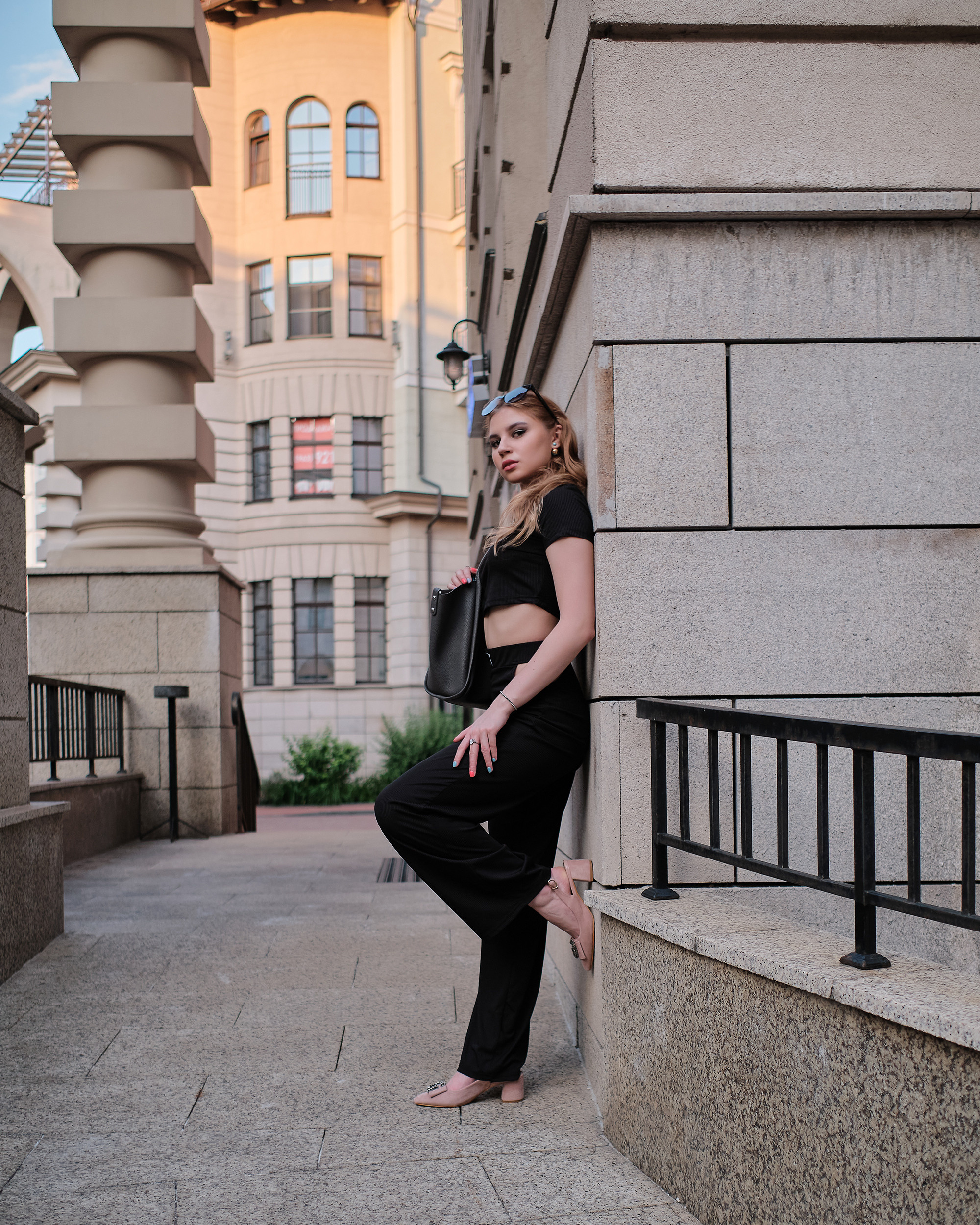 Фотосессия Алёны у жк. Италия. Портретная фотосъемка в Москве. Фотограф Алексей Афанасьев