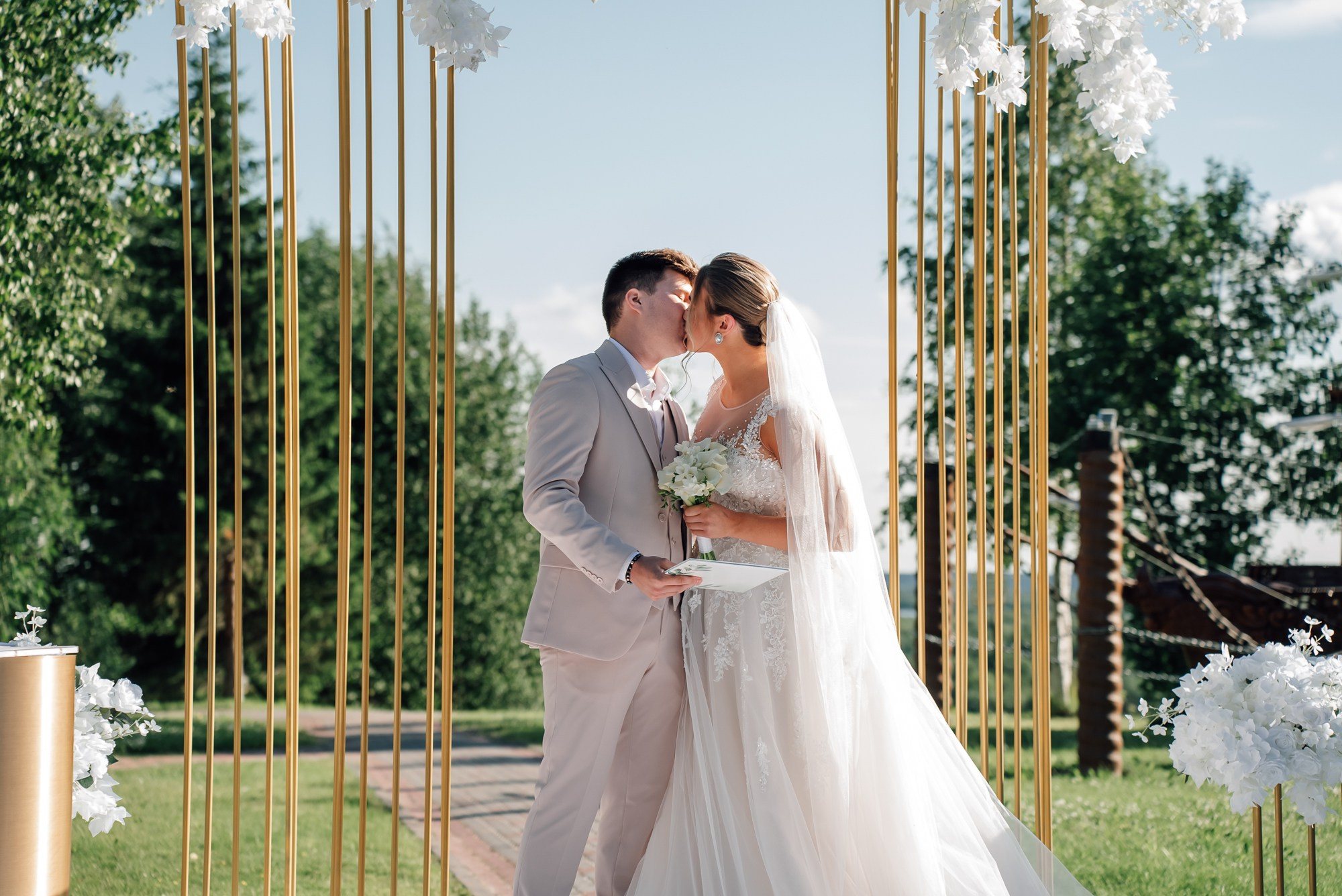 Свадебная фотосъемка Малые Карелы Архангельск Новотель. Свадебный фотограф в Архангельске и Северодвинске