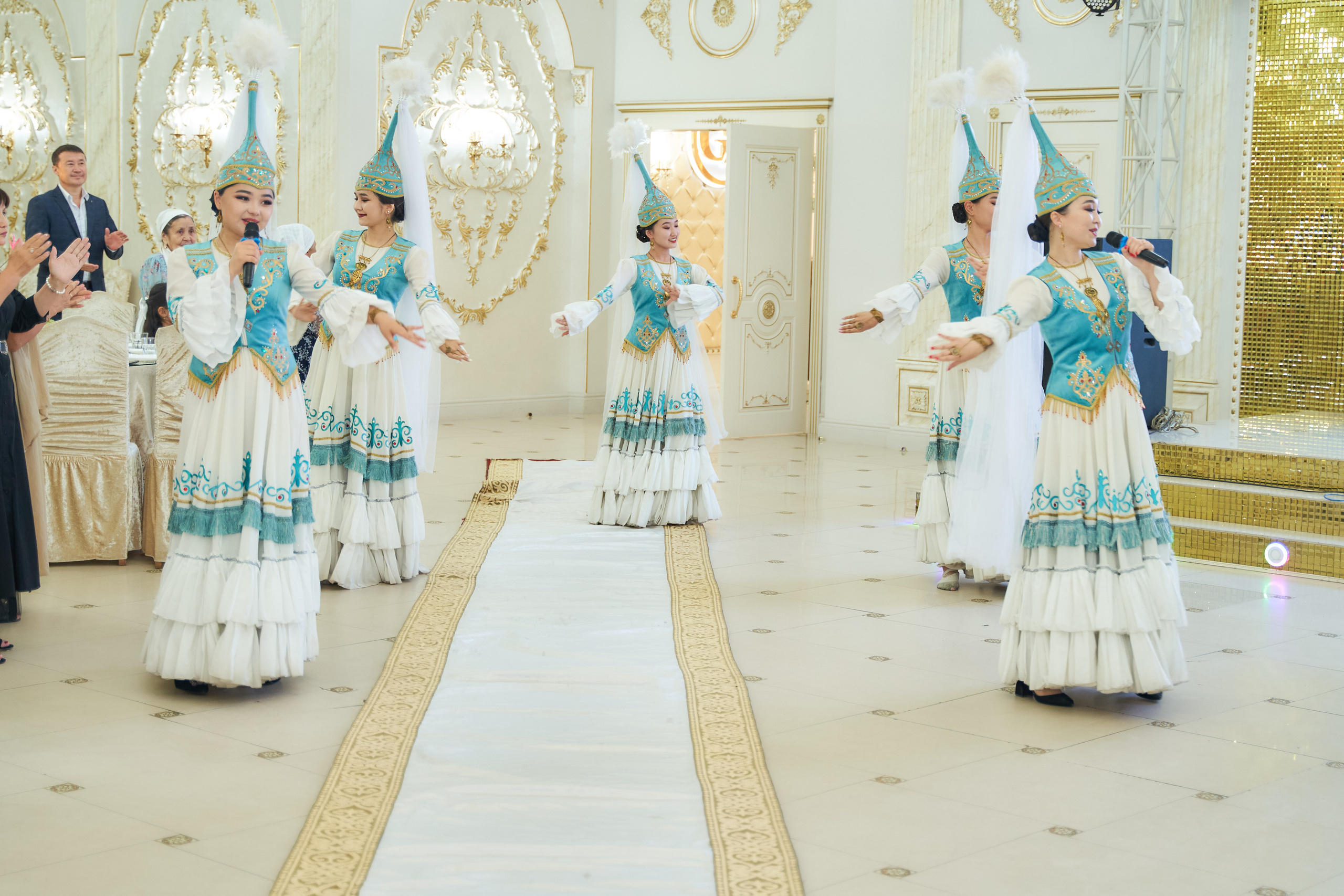 Узату Яна и Диас. Фотограф в Уральске Александр Хохлачёв | HOHLACHEV.COM