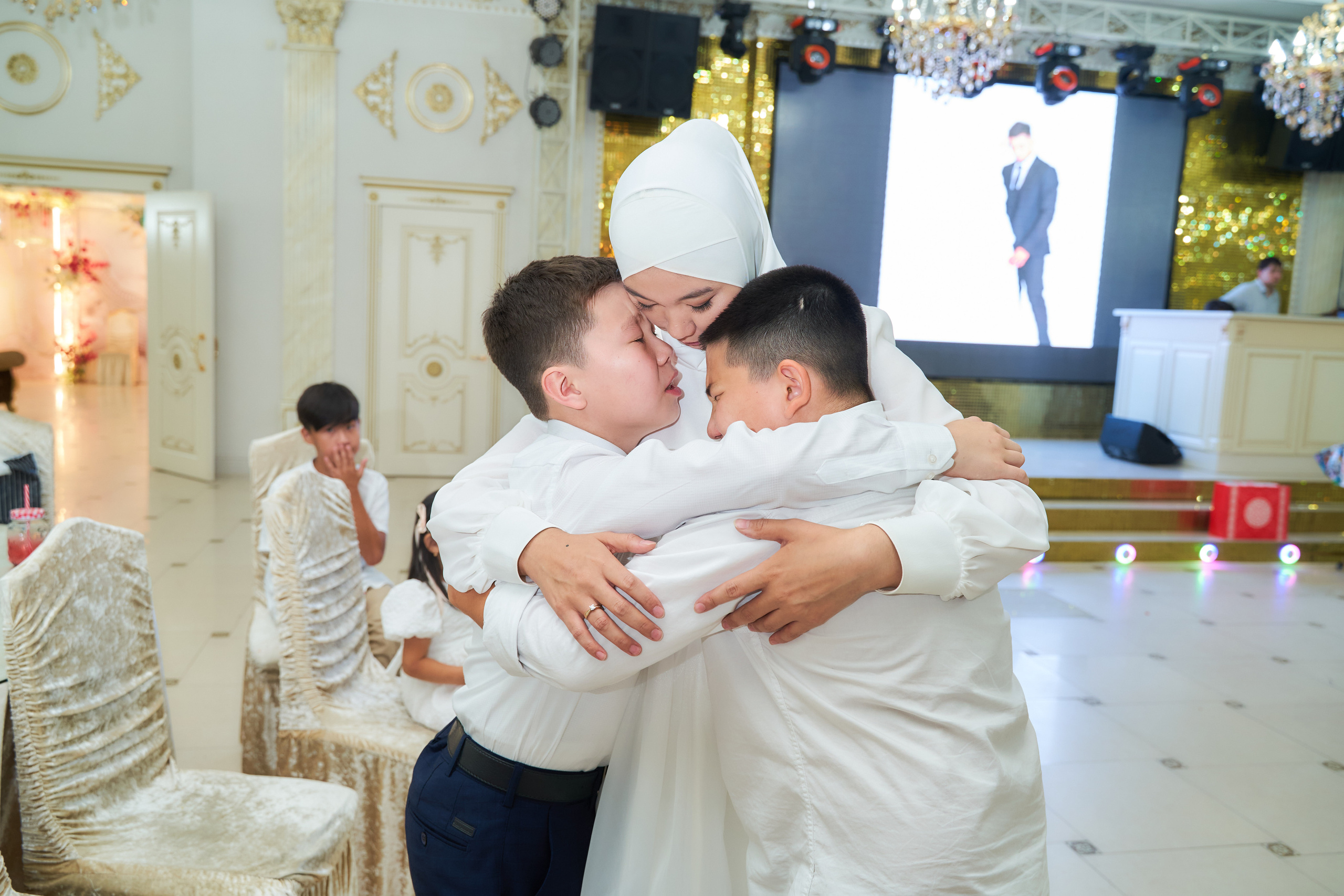 Узату Яна и Диас. Фотограф в Уральске Александр Хохлачёв | HOHLACHEV.COM