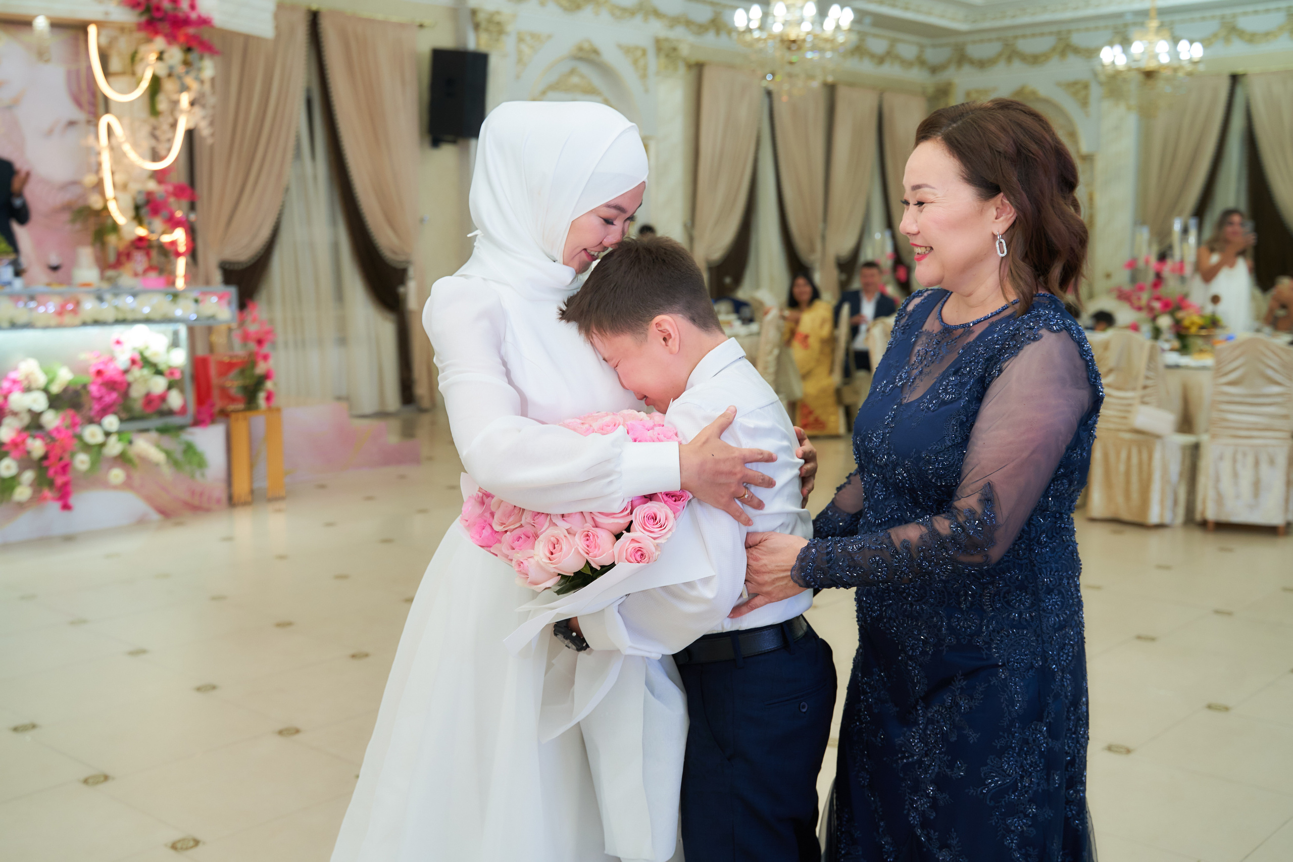 Узату Яна и Диас. Фотограф в Уральске Александр Хохлачёв | HOHLACHEV.COM