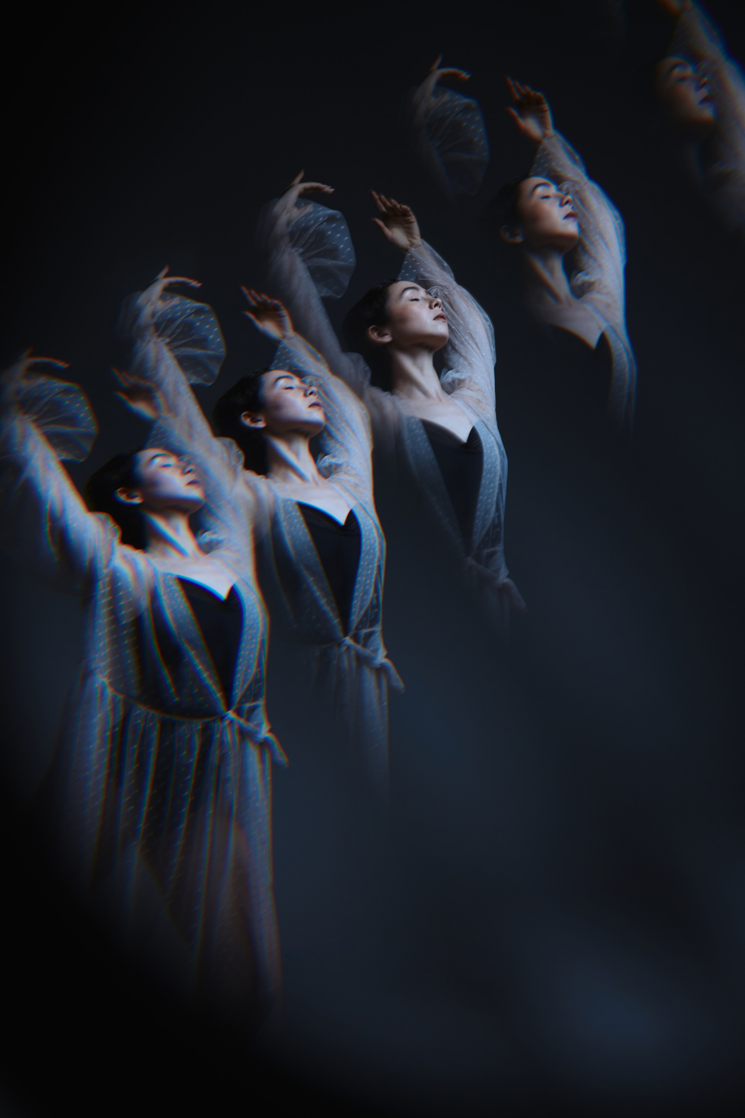 Фотосессия в образе балерины в платье сетка СИНИОКО. Одежда из Санкт-Петербурга СИНИОКО